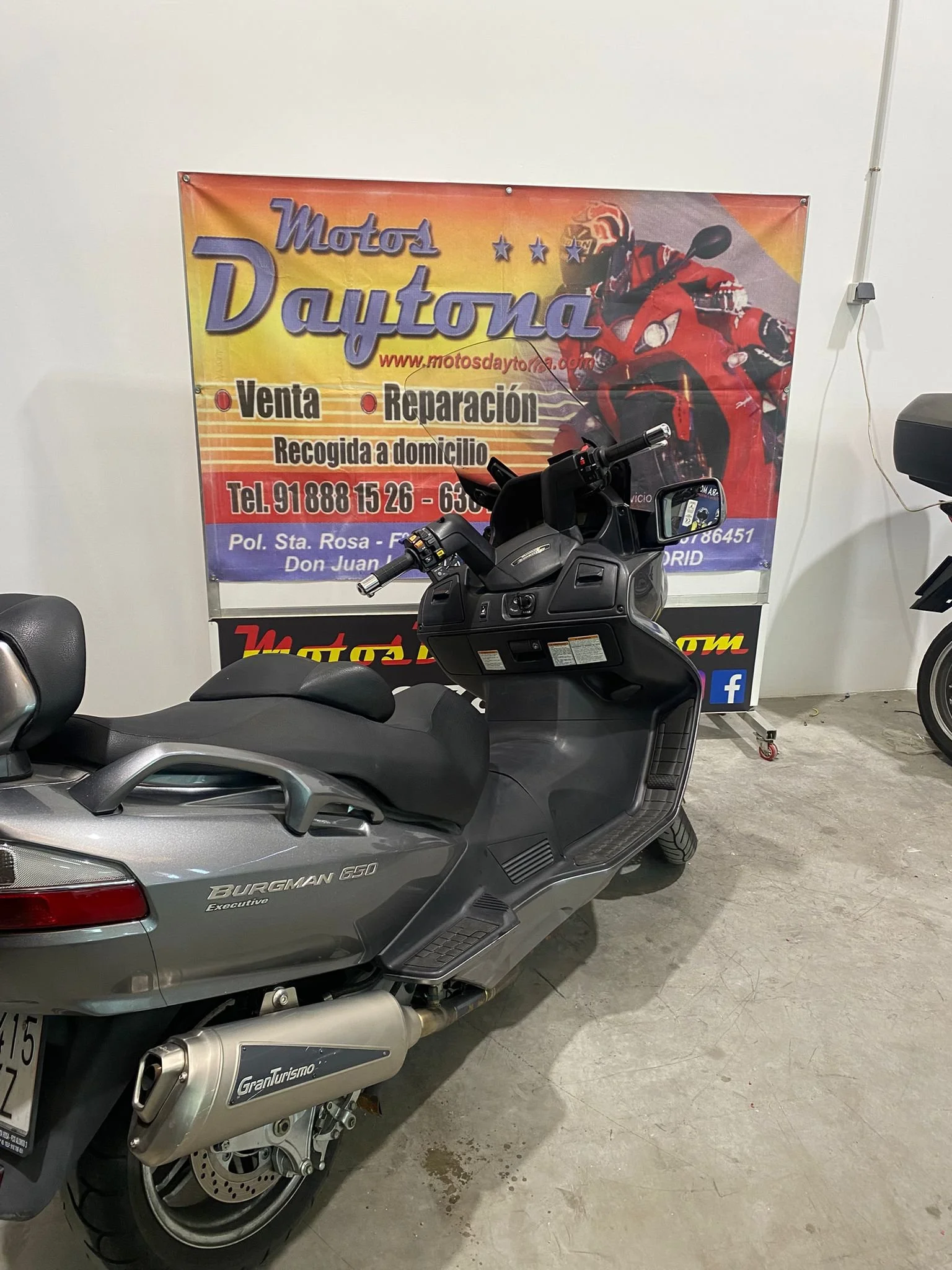 Burgman 650 07.jpeg
