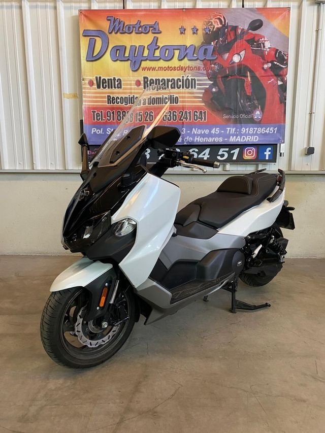 SYM 500 TL 06.jpg