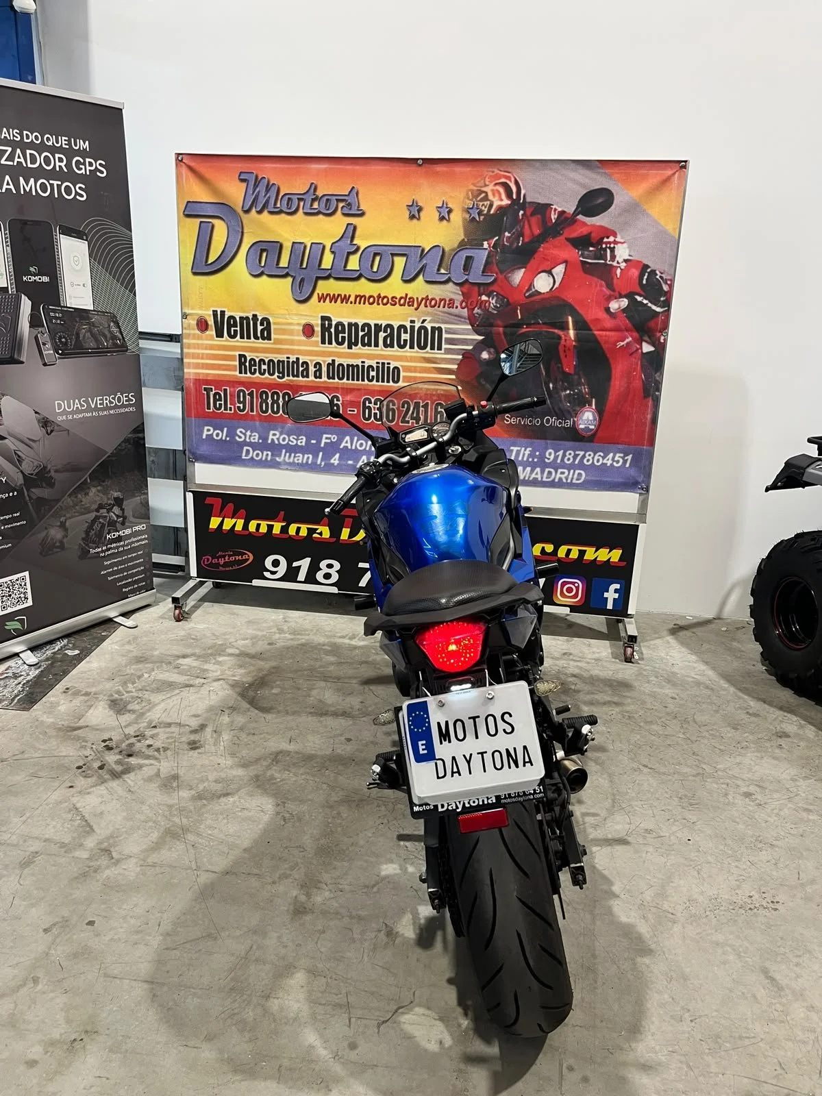 Yamaha XJ6 año 2010 azul 2261 GTL 05.jpeg