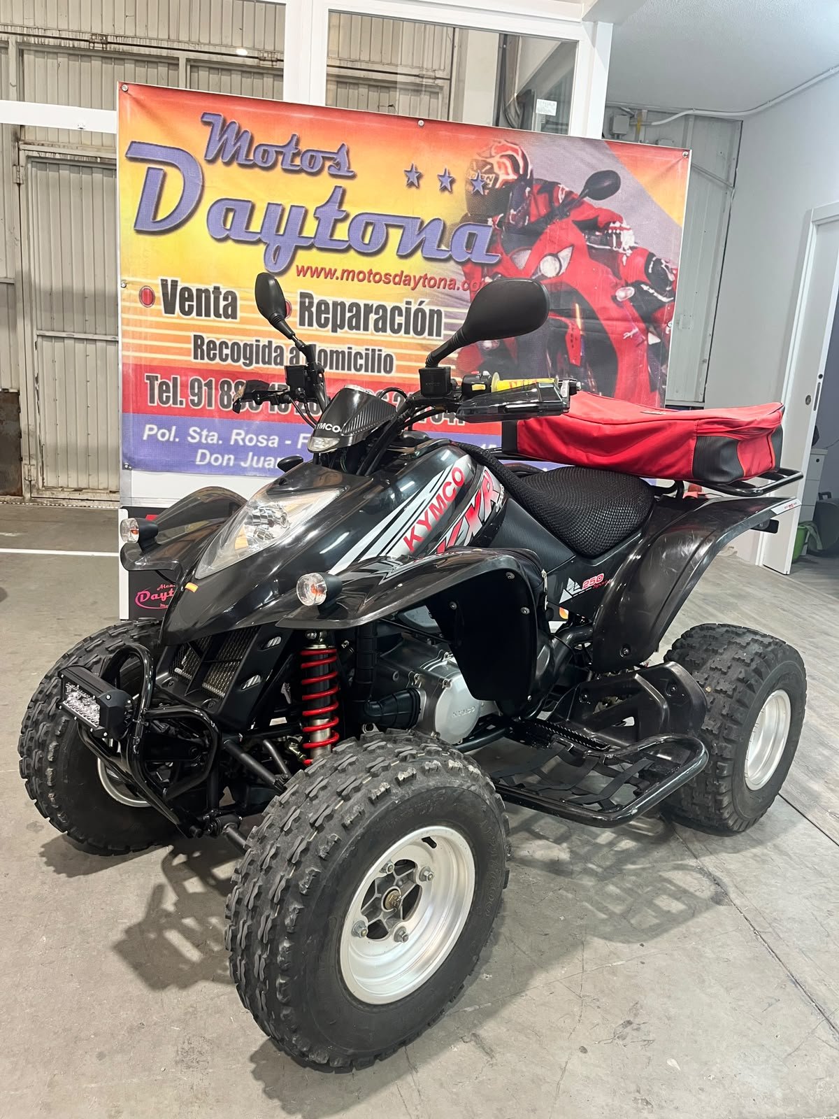 Kymco 250 00.jpeg