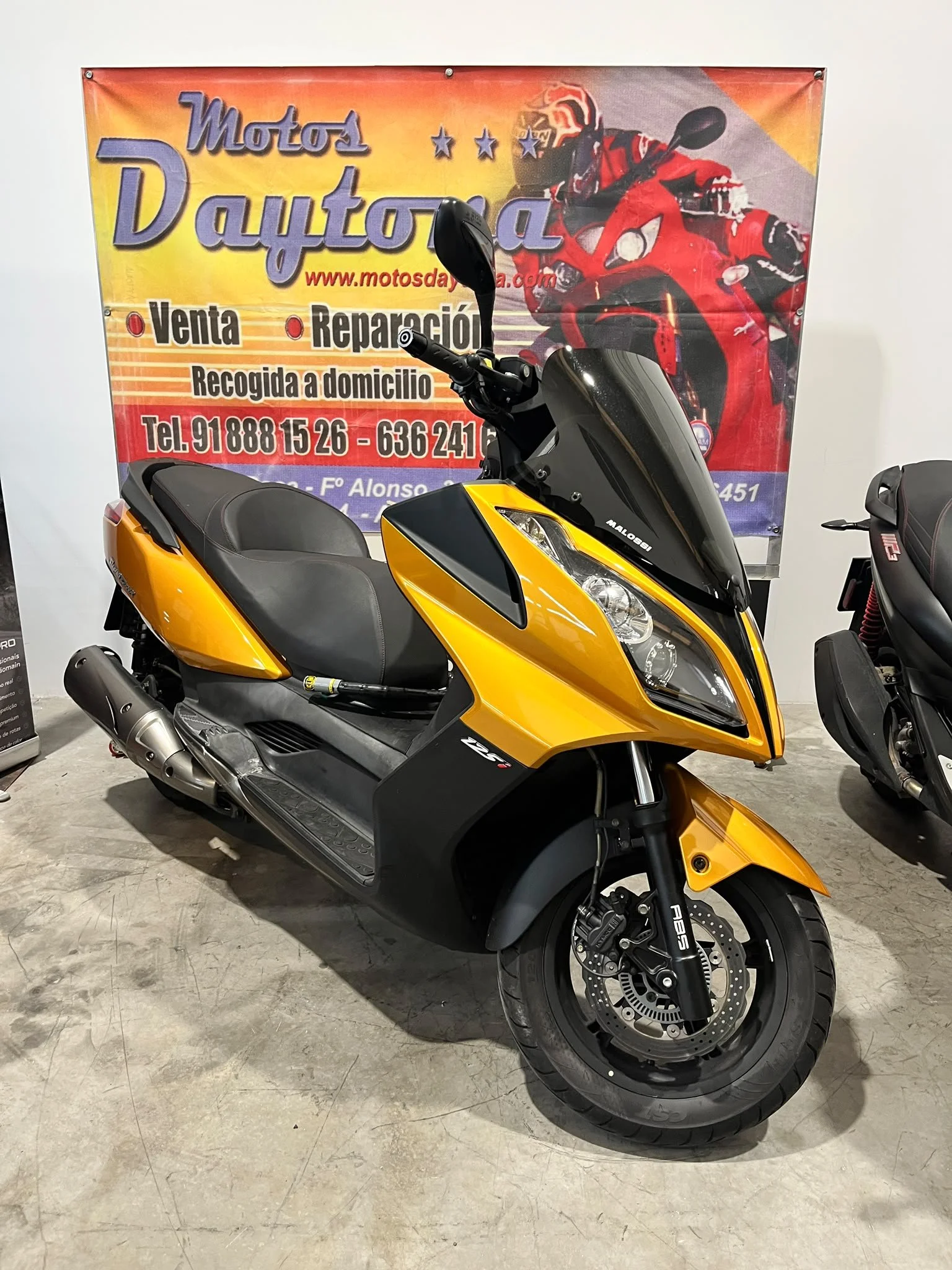 Kymco Superdink 125 10.jpeg