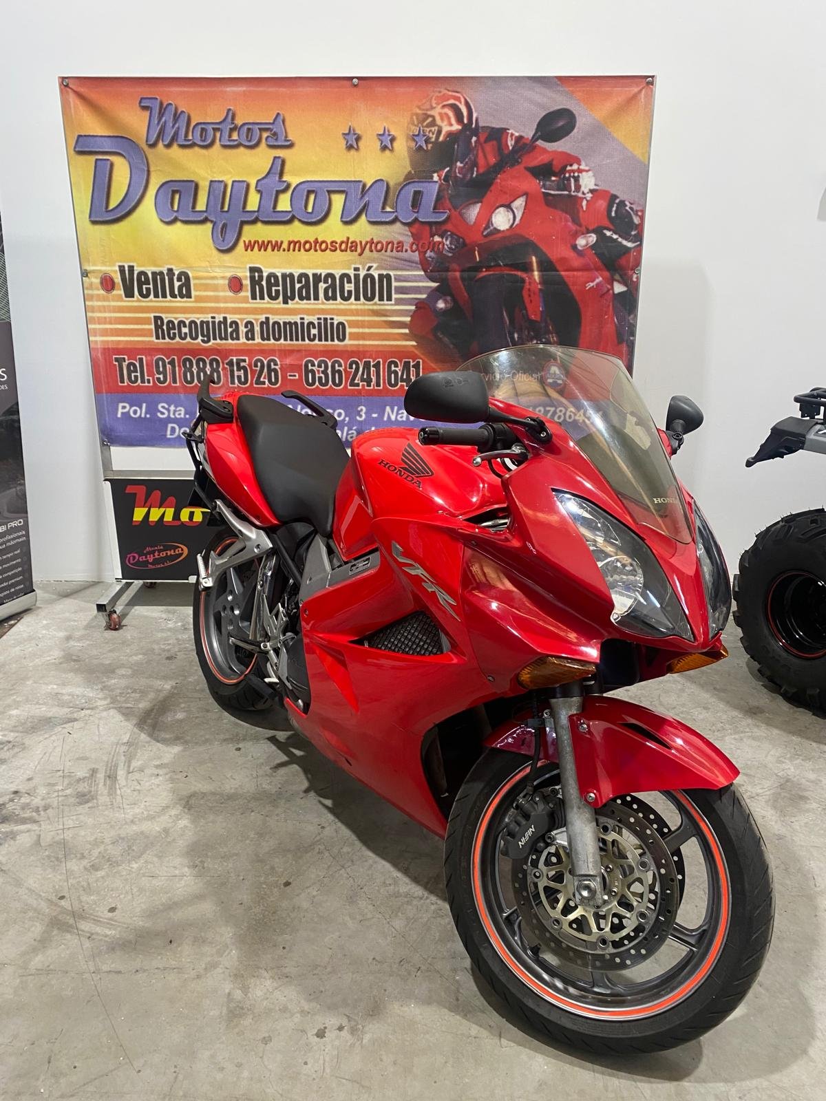 VFR800 01.jpeg