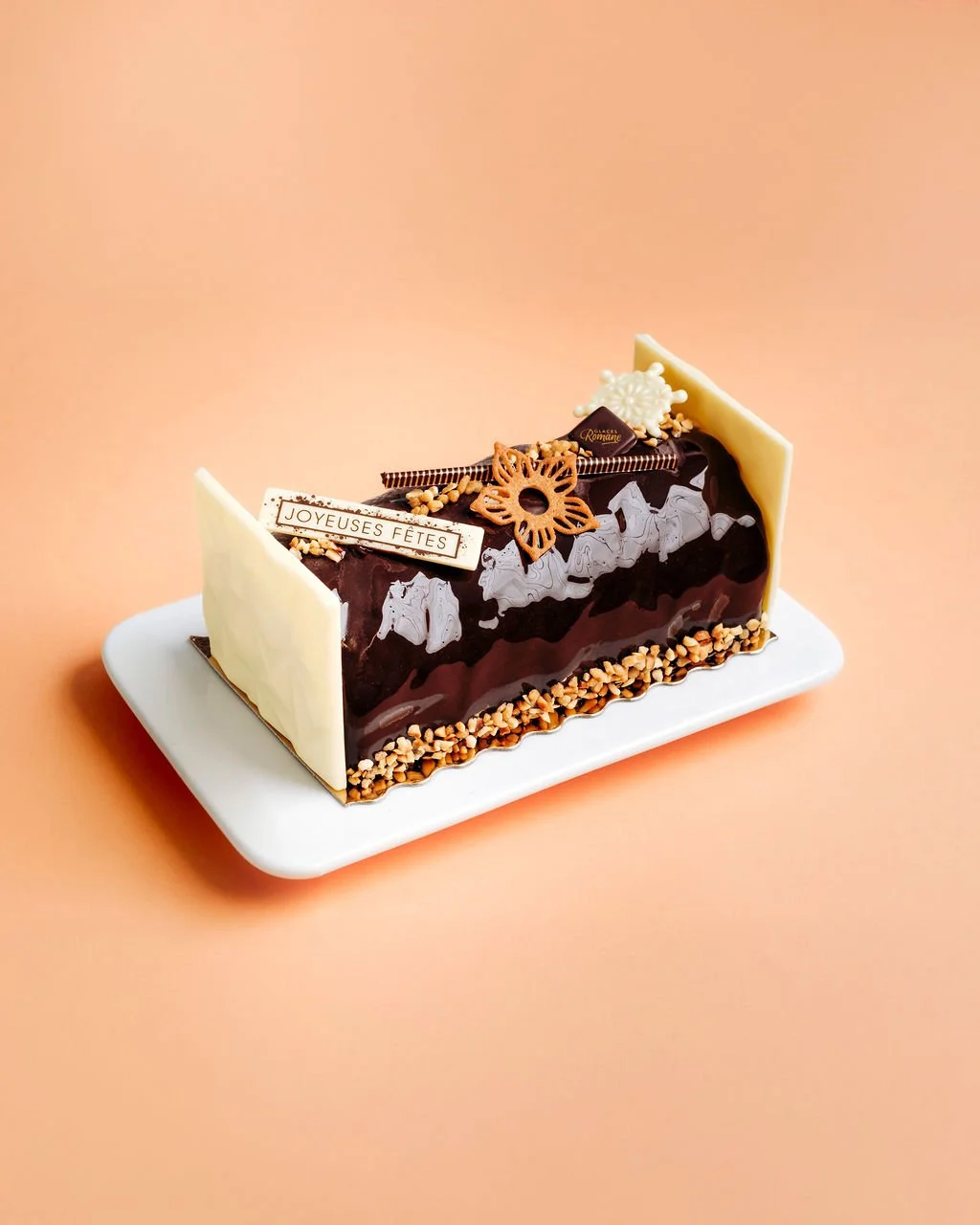 bûche de Noël au chocolat photographier pour Glaces Romane à Hossegor.