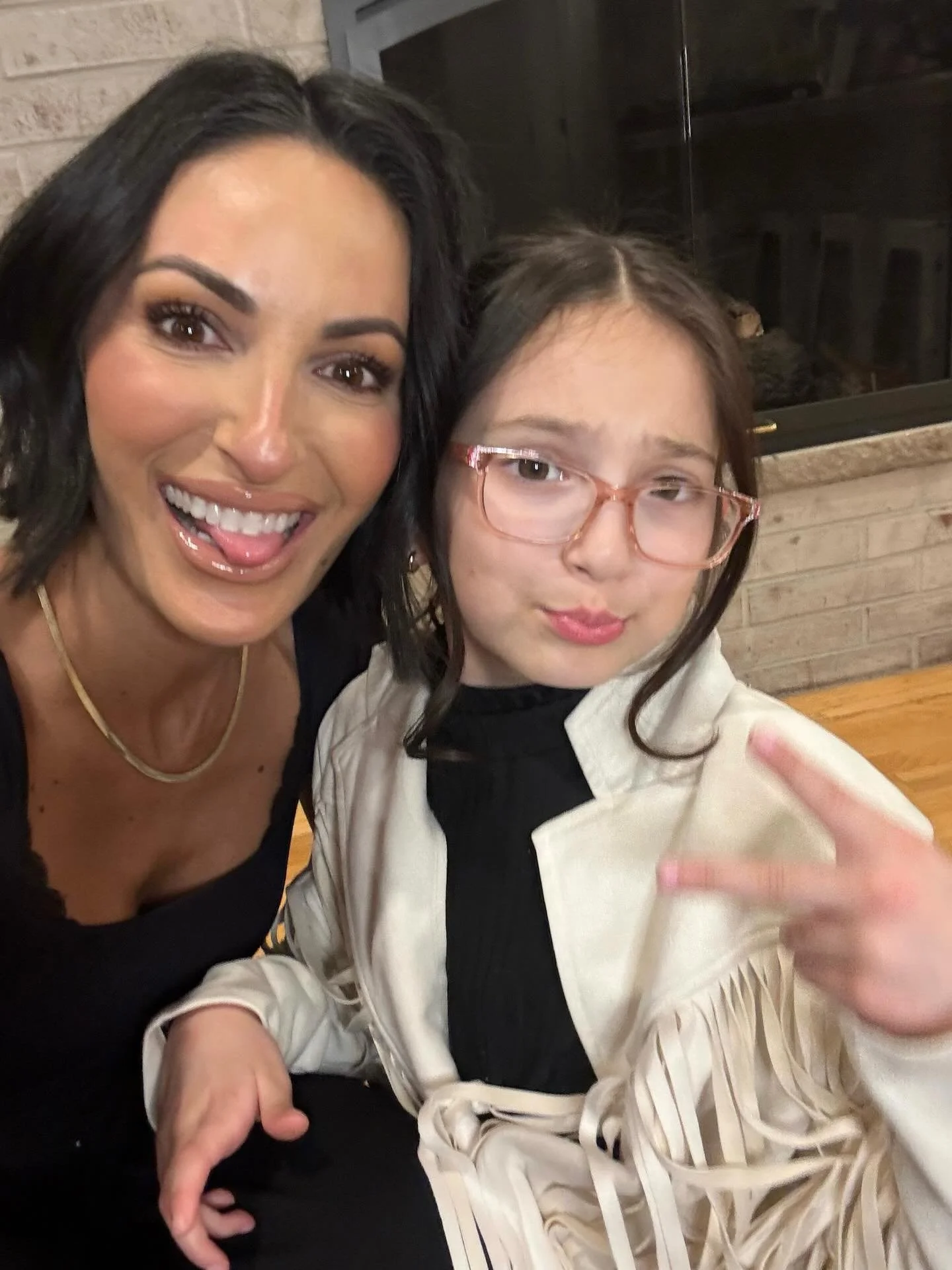 Today isn&rsquo;t just a &ldquo;caption&rdquo; it&rsquo;s a PRAYER for you mama and YOUR daughter. Comment &ldquo;prayer&rdquo; and I&rsquo;ll send you a prayer and scripture to declare over your daughter! 💕🙏🏼✨. 

Raising a daughter&hellip; is one