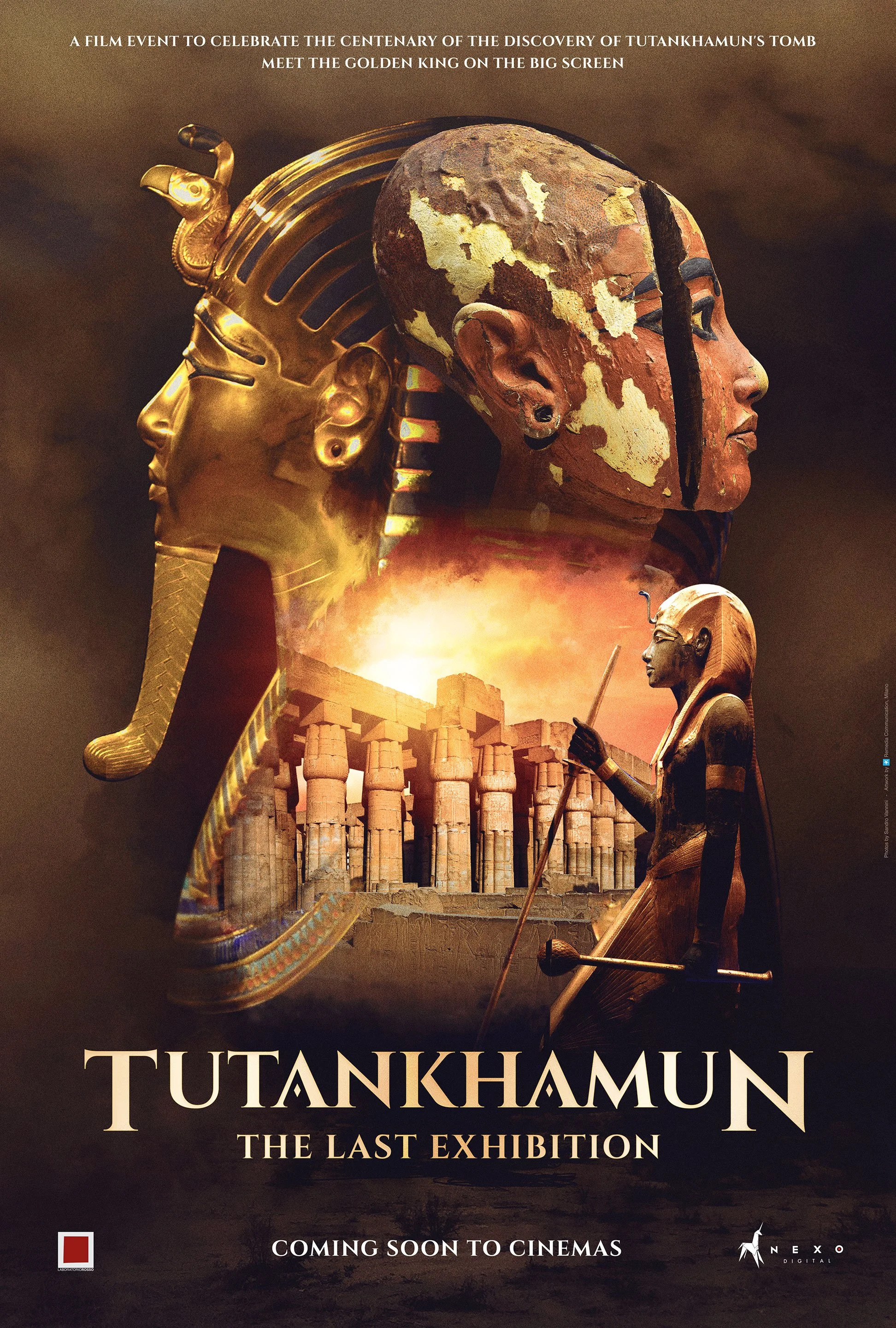 Filmplakat for "Tutankhamun: The Last Exhibition" med bilde av Tutankhamons maske og egyptiske statuer, samt tekst om filmens lansering.
