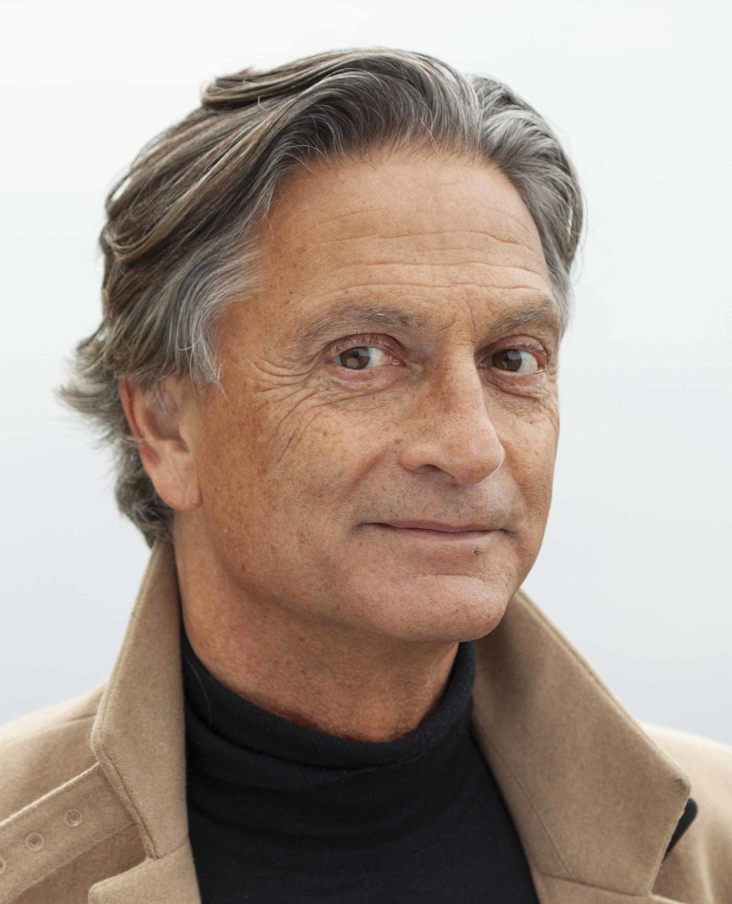 When time just keeps adding beauty. 🤍⁠
⁠
You book Madjid at goldenagemodels.com.⁠
⁠
#50plusugccreators⁠ #agism⁠ #greyhairdontcare⁠ #silversisters⁠ #maturemodels⁠ #greyhairmovement⁠ #greyhairmodels⁠ #handsomewomen ⁠#silverfox⁠ #50plusmodels⁠ #60plusm