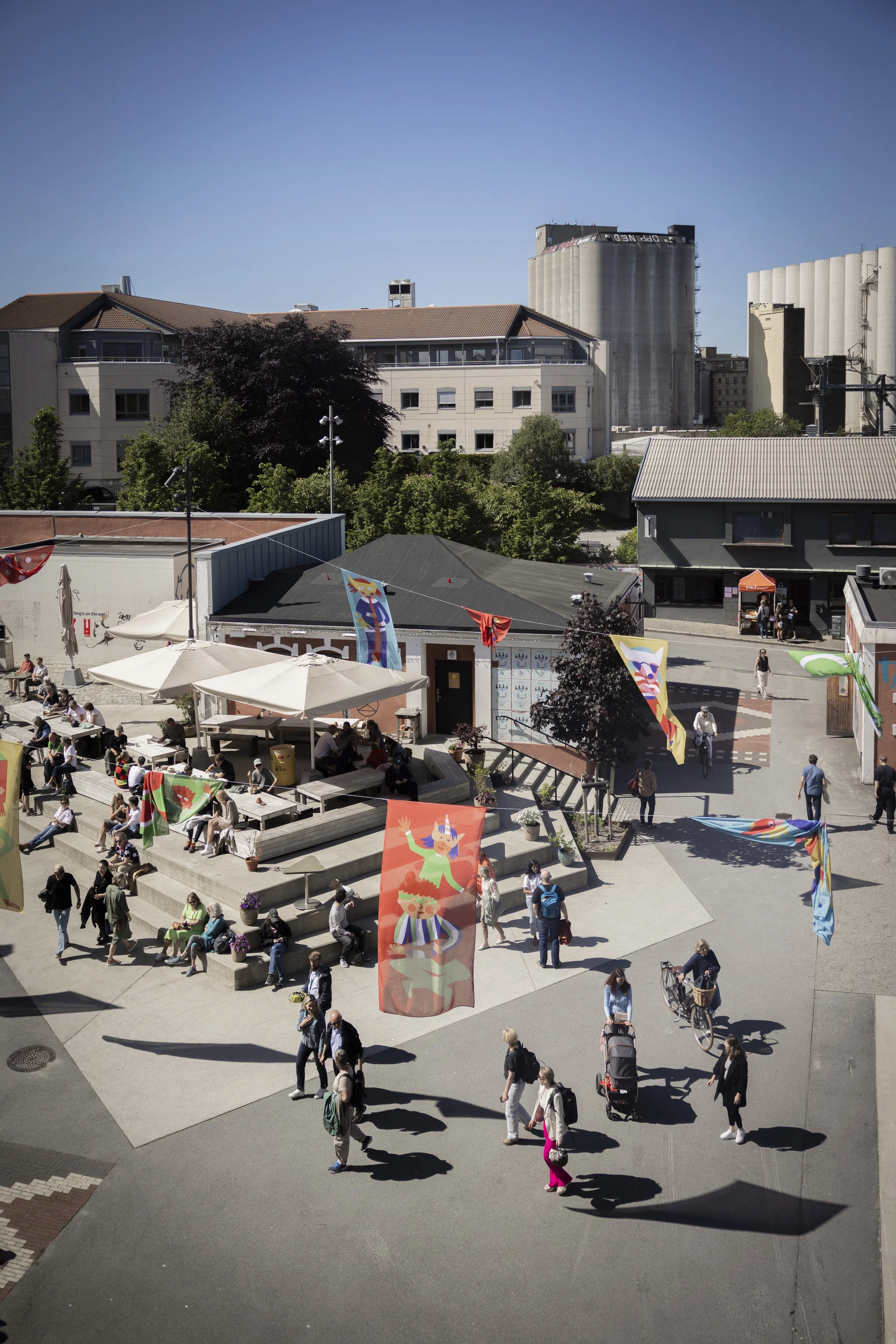 wonderful world_13.jpg