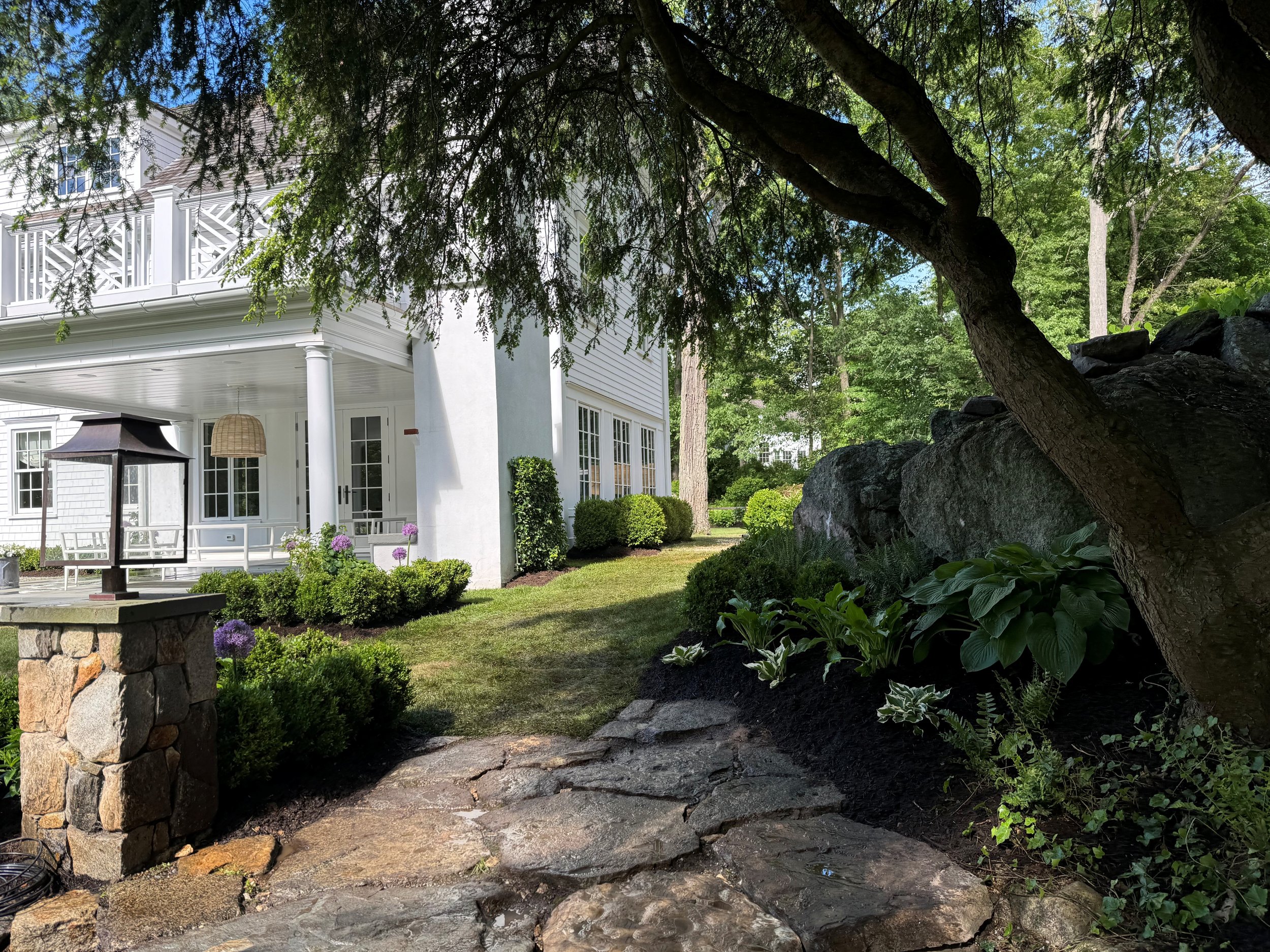 Gro Pro Landscaping Lawn Services Greenwich, CT.jpg