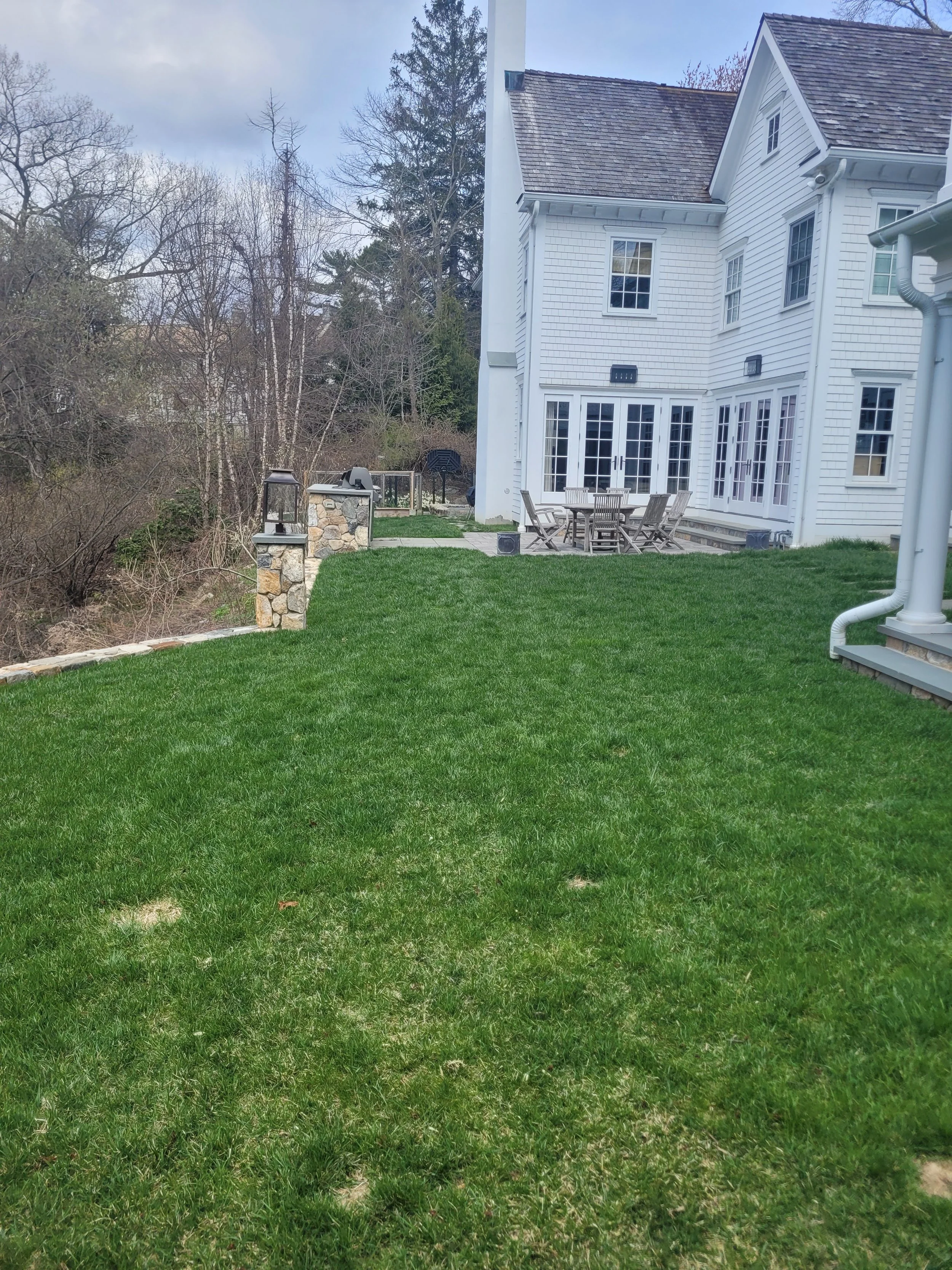 Gro Pro Landscaping Lawn Services Greenwich, CT.jpg