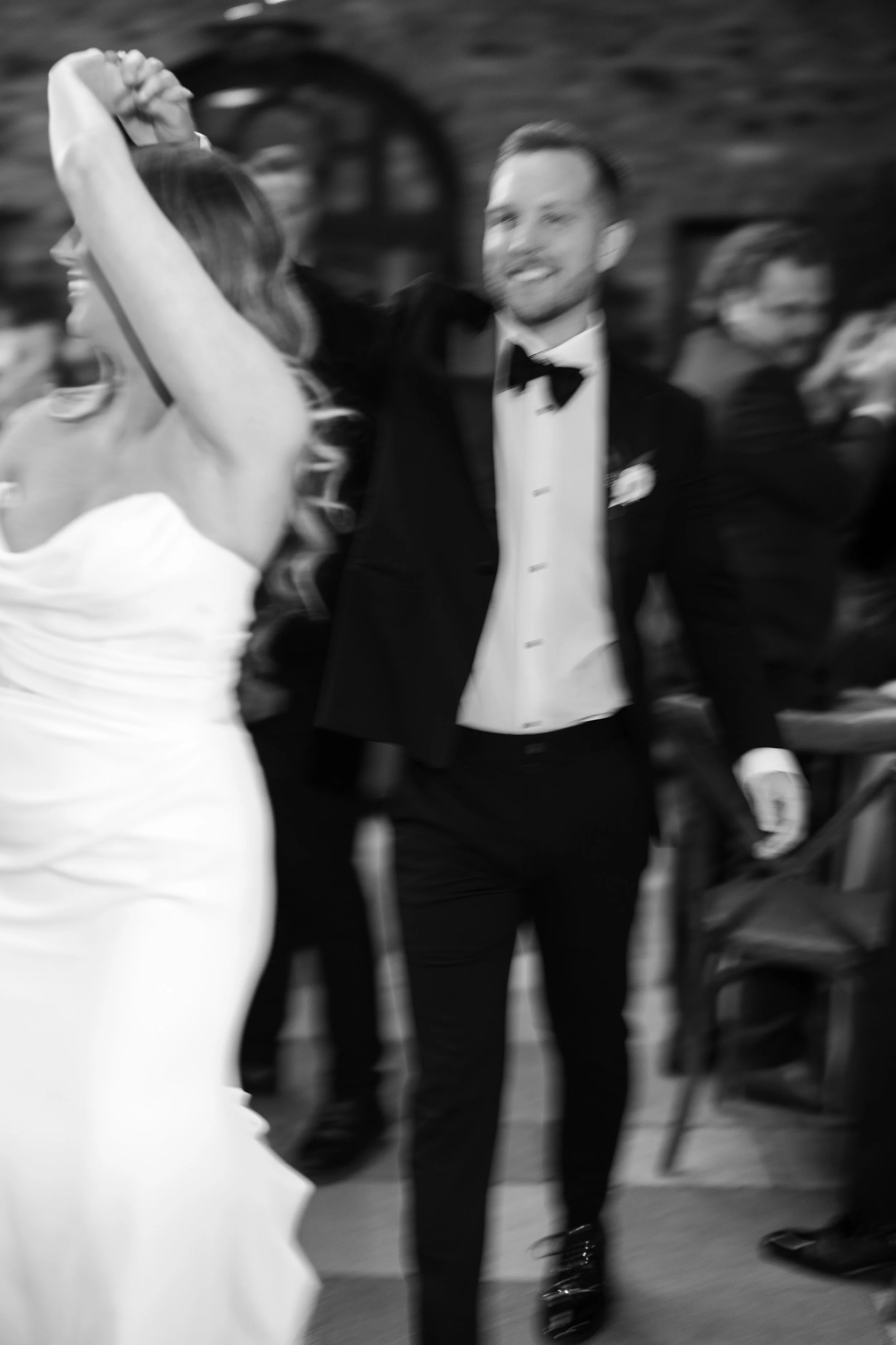 rachel-austin-apiary-wedding-reception-dancing-lexington-kentucky.jpg