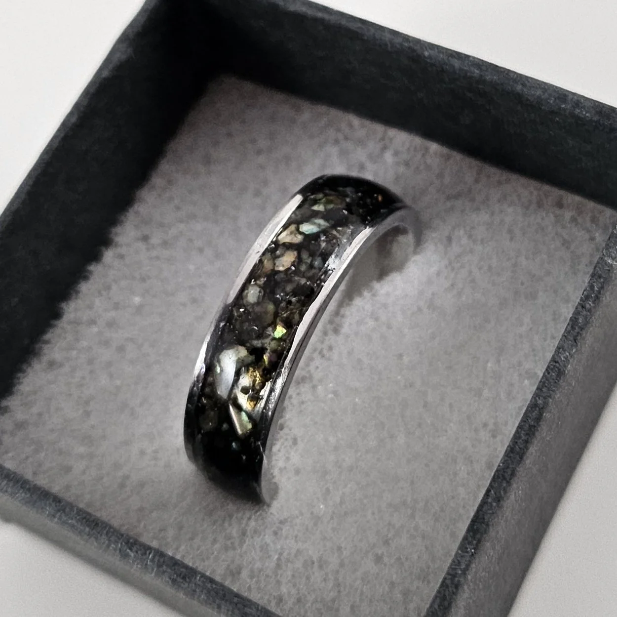 Jonc Éclat Marin en Coquilles d’Ormeau