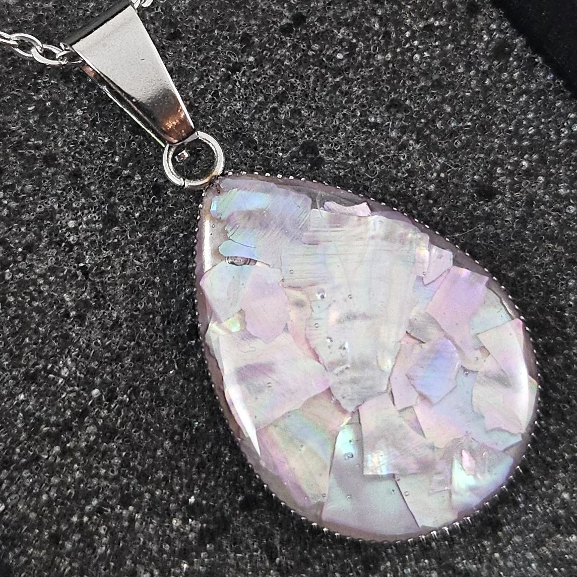 Pendentif Argenté avec Quartz Rose