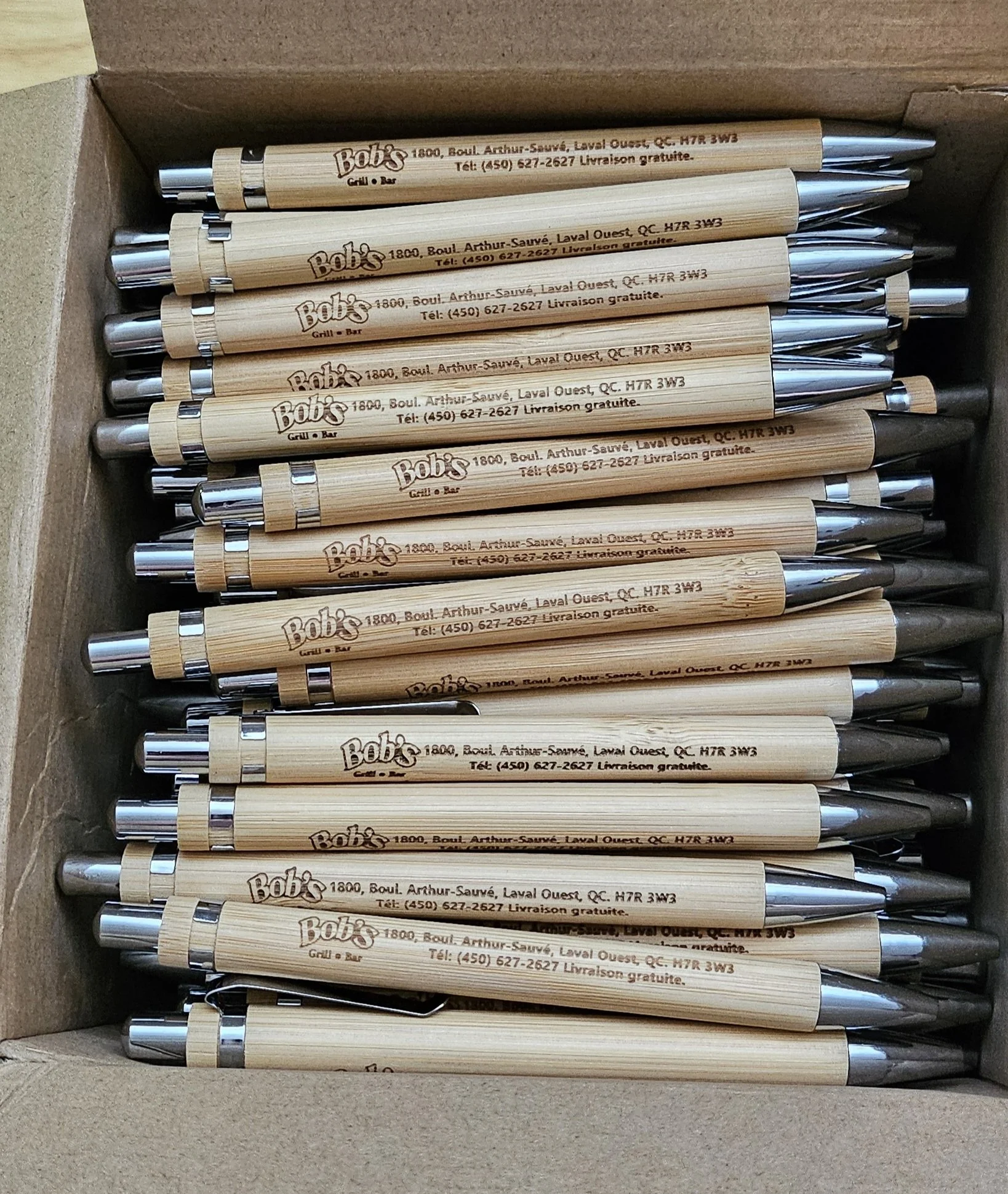 Crayons promotionnel personnalisé pour Bob’s Grill Bar