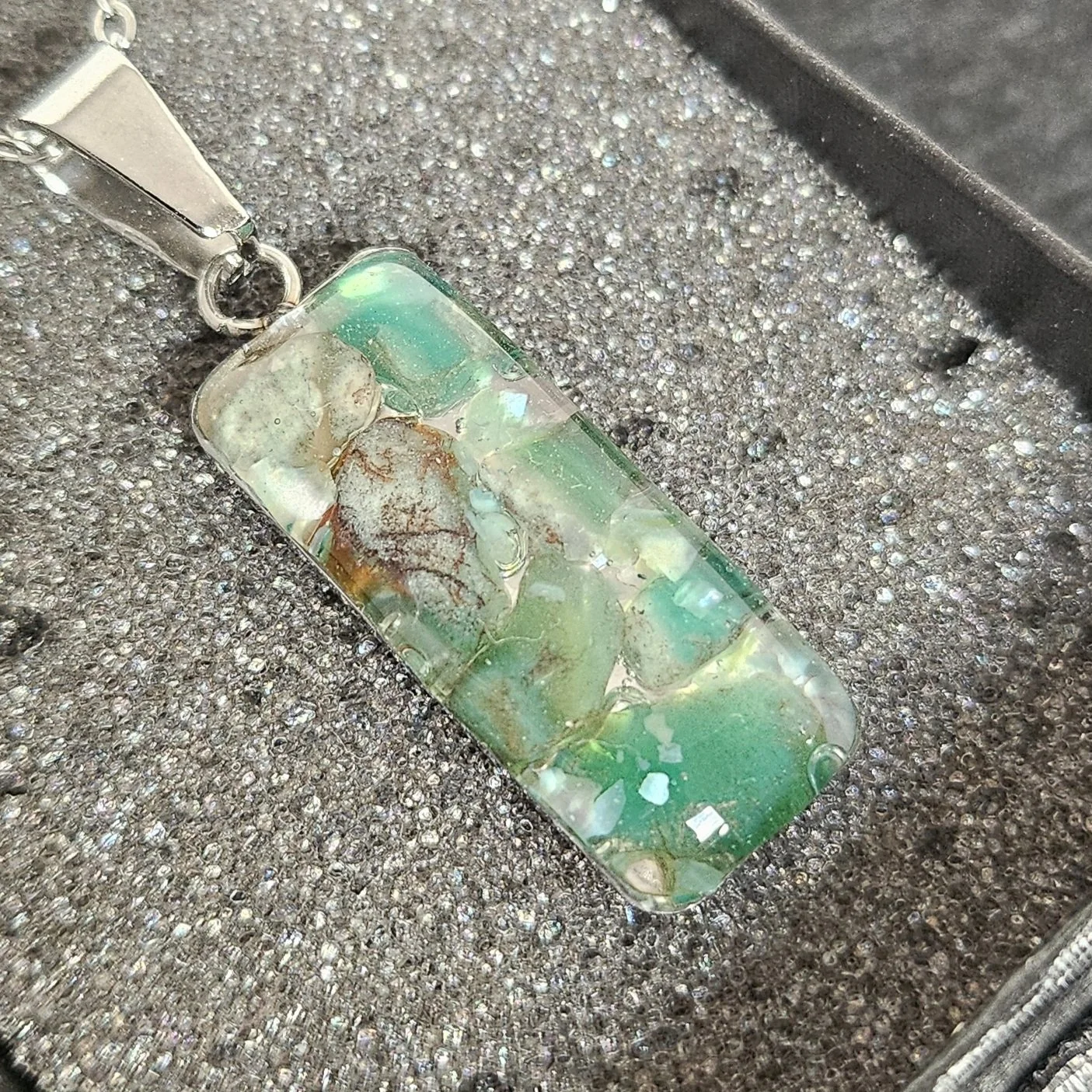 Pendentif en Agate Verte avec Chaîne Assortie