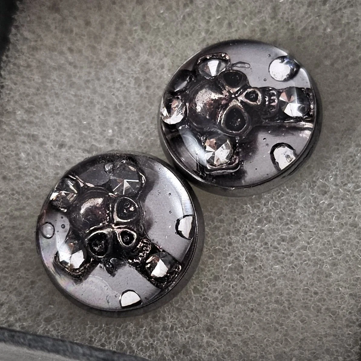 Boucles d'Oreilles Croix et Crâne