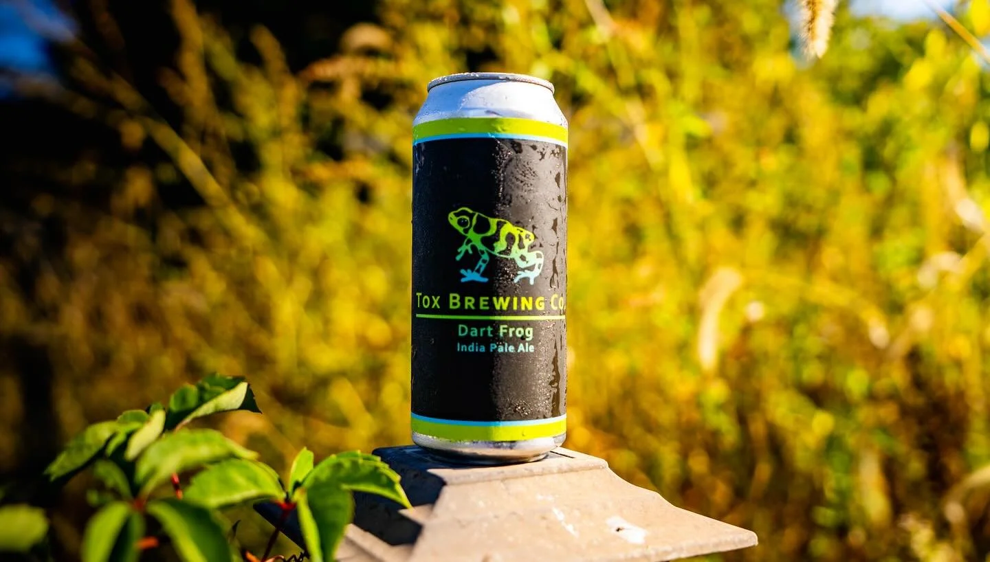Come on out for an our Toxoween party and enjoy a fresh batch of Dart Frog, our New Zealand hopped IPA with Nelson, Rakau, and Motueka exclusively from our @freestylehops selection. Big notes of Tropical Fruit and White Wine Grape.
.
We also have cof