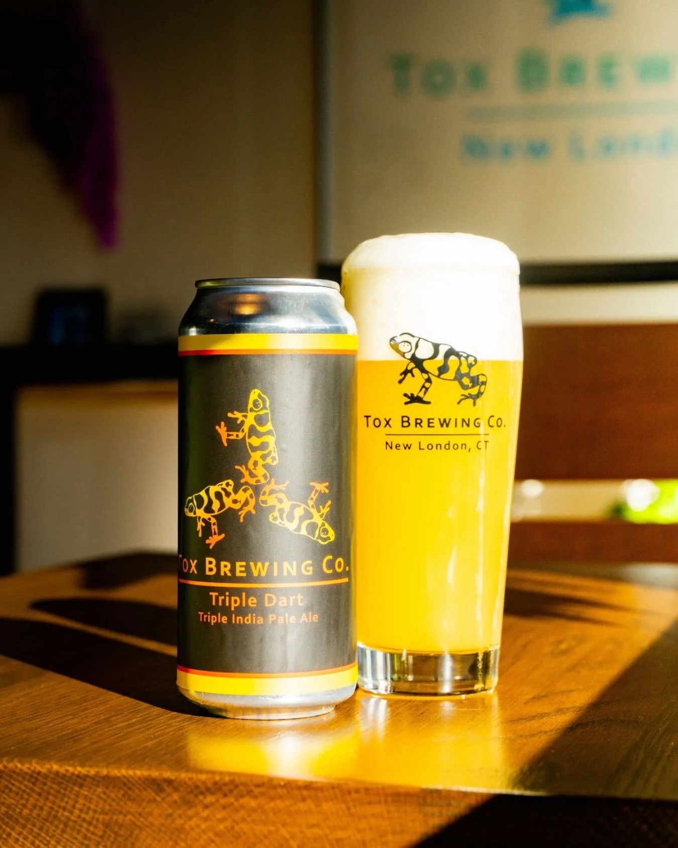 More is more! 
🎯🎯🎯 
That's what we say around here when it comes to flavor components and dry hops. Triple Dart does not hold back. The Dart Frog and Double Dart recipe gets scaled up to a whopping 10%. No compromising flavor and balance. Not too 