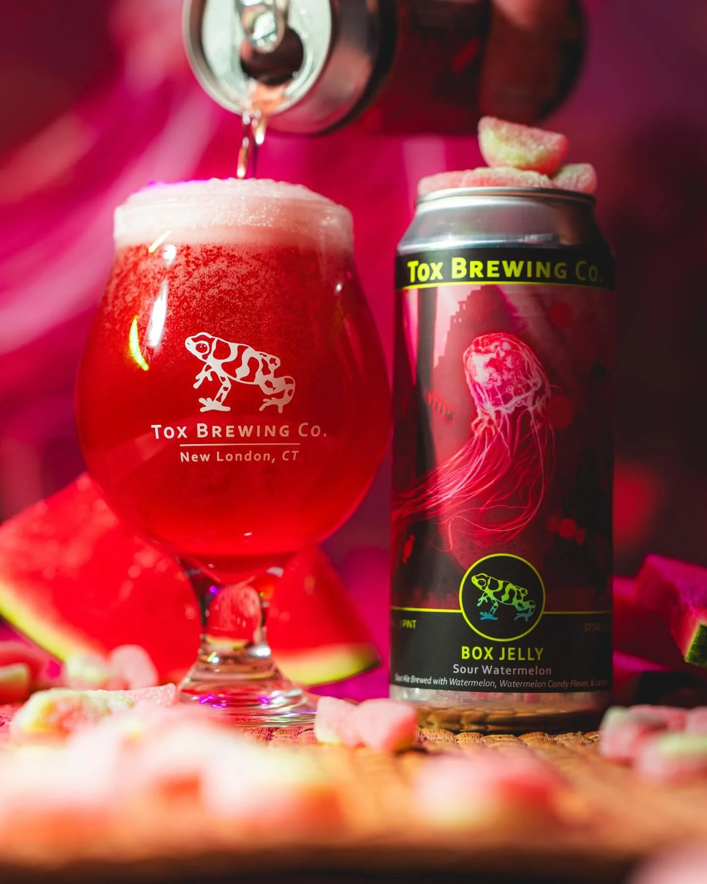 🍉🍬Boy do we have a fun one today! While still a fruited sour, Box Jelly is a departure from our Lily of The Valley series. It is our candy themed fruited sour. This version is reminiscent of your favorite watermelon flavored sour candy.
🍉🍬
It may