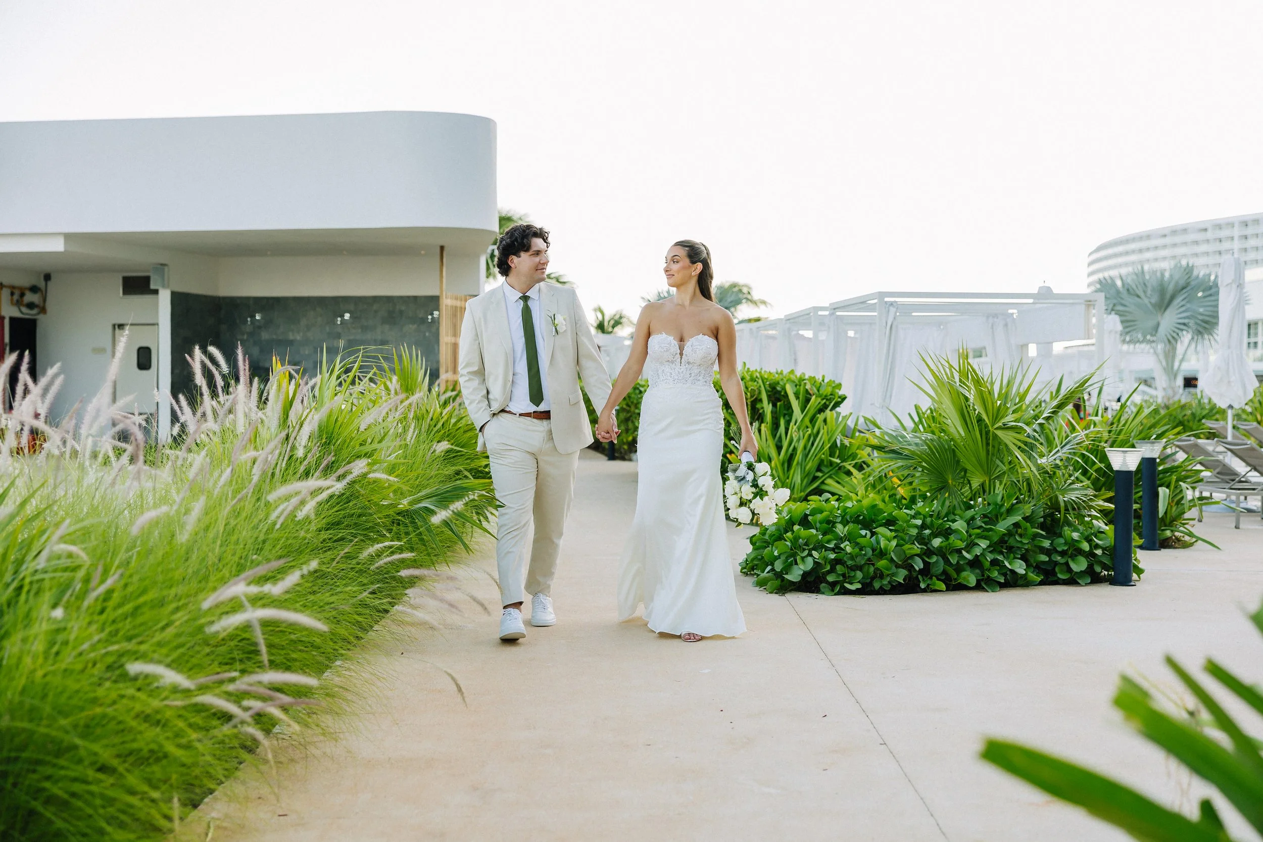Wedding_Paige_Bobby_AVA_Resort_Cancun_0347.jpg