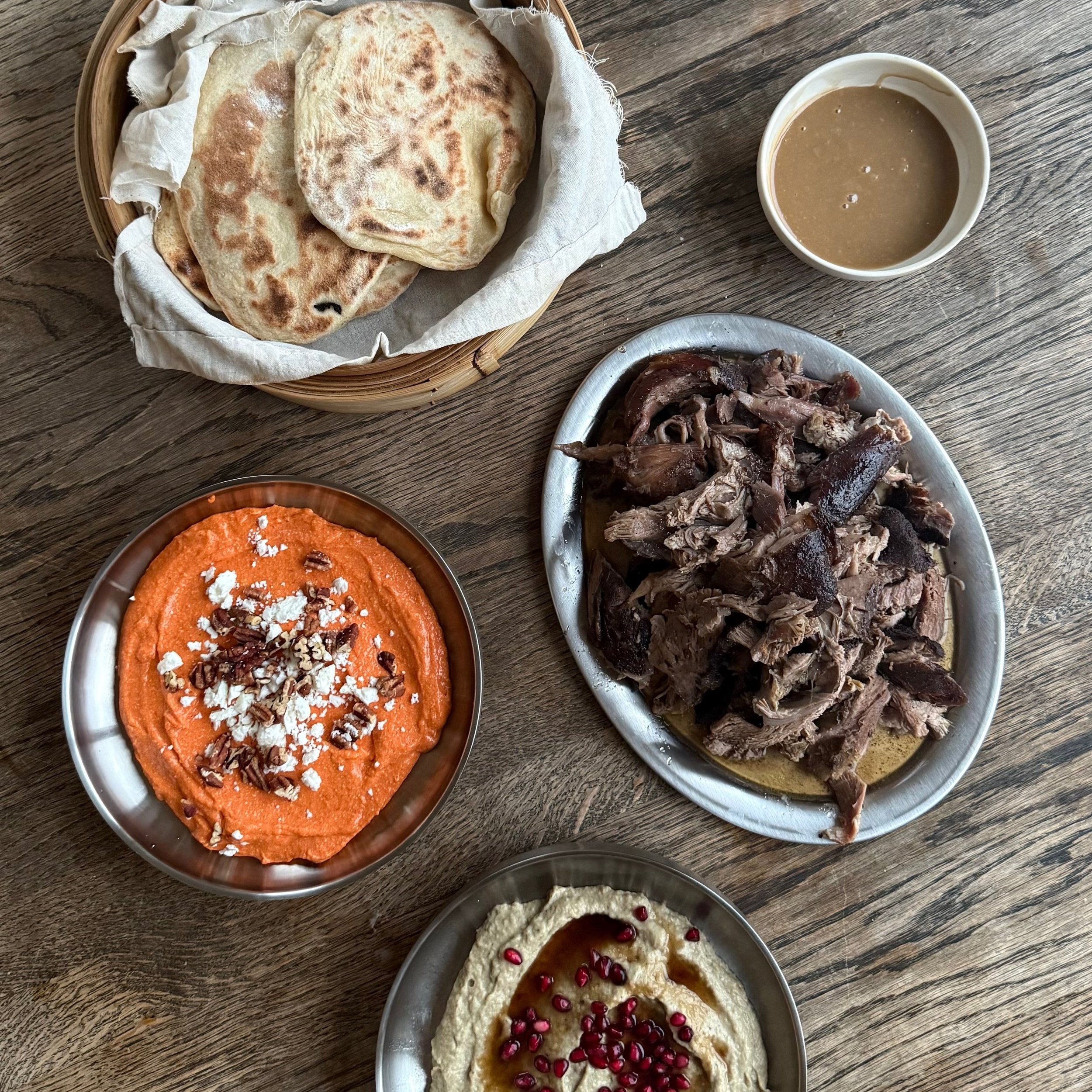 Libanesisk Pynt Meze med libanesisk lam — fysen på