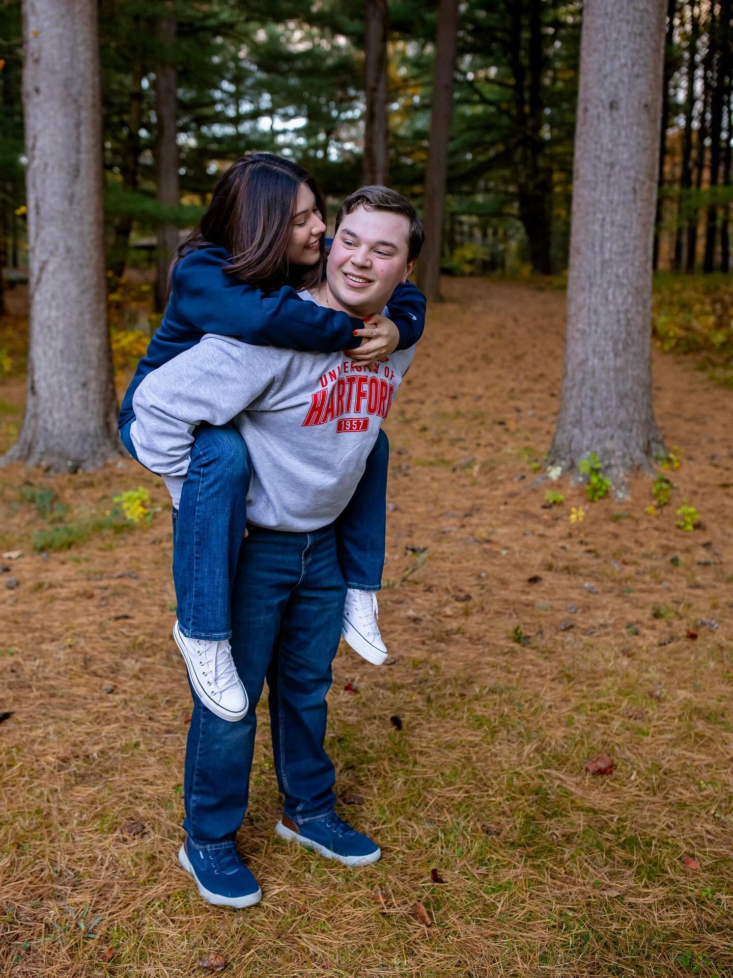 What are the odds? These two went to the same elementary school, got the same &ldquo;Lion of the Week&rdquo; award just one week apart in first grade (scroll to see!)&hellip; and now they&rsquo;re high school sweethearts about to graduate college!
(T