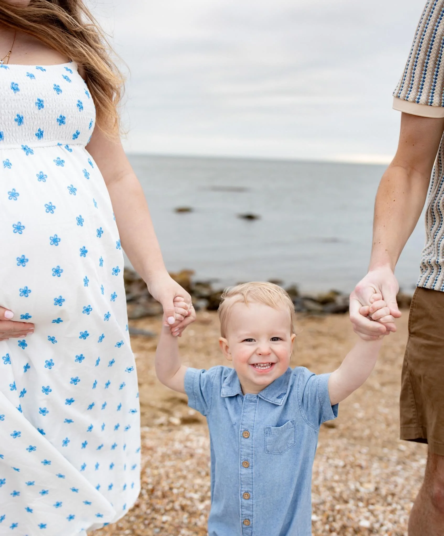 DID YOU HEAR THE NEWS?????

IT IS APPARENTLY GOING TO BE SUNNY THIS WEEKEND. On a weekend. In Connecticut. I didn&rsquo;t believe it either. I checked 14 weather apps just to be sure.

This means&hellip; Hammonasset beach minis are about to be SO GOO