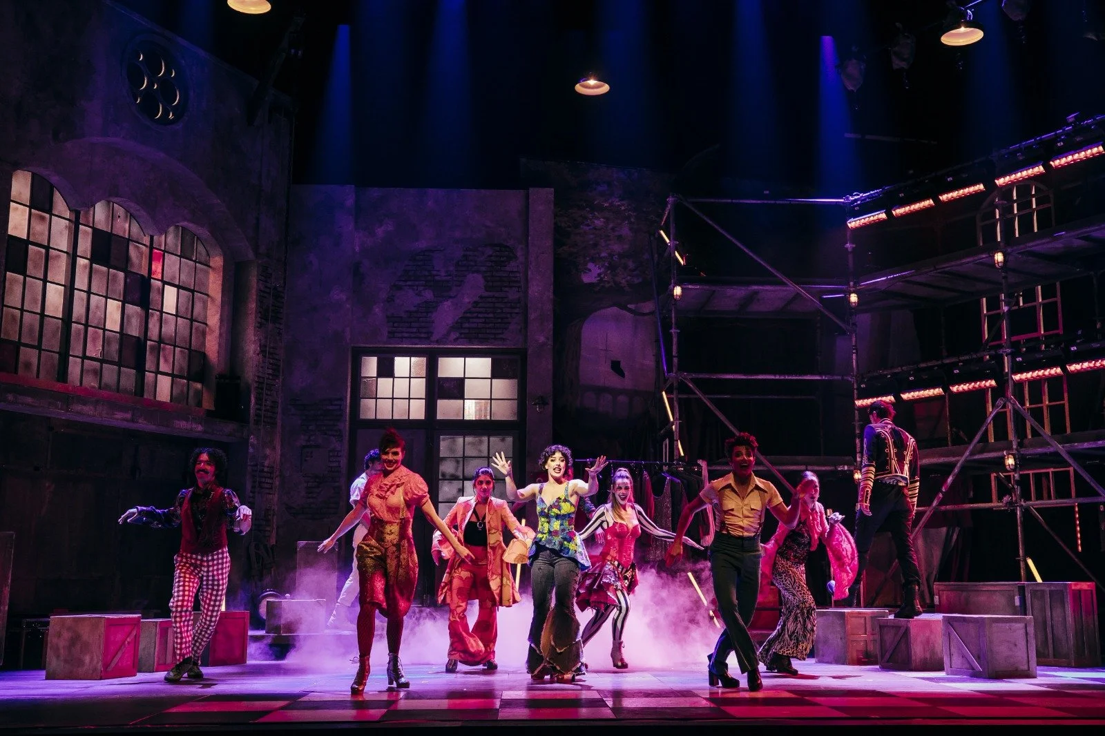 &ldquo;Godspell&rdquo; con Ferran Fab&aacute; (@ferranfaba) y Estibalitz Ruiz (@estibalitzruiz).

&iexcl;&Uacute;ltimas funciones!
🗓️ Shows hasta el 28 de marzo
📍Teatro Pav&oacute;n - @granteatropavon 

#Barazarte #FerranFaba #EstibalitzRuiz #Godsp