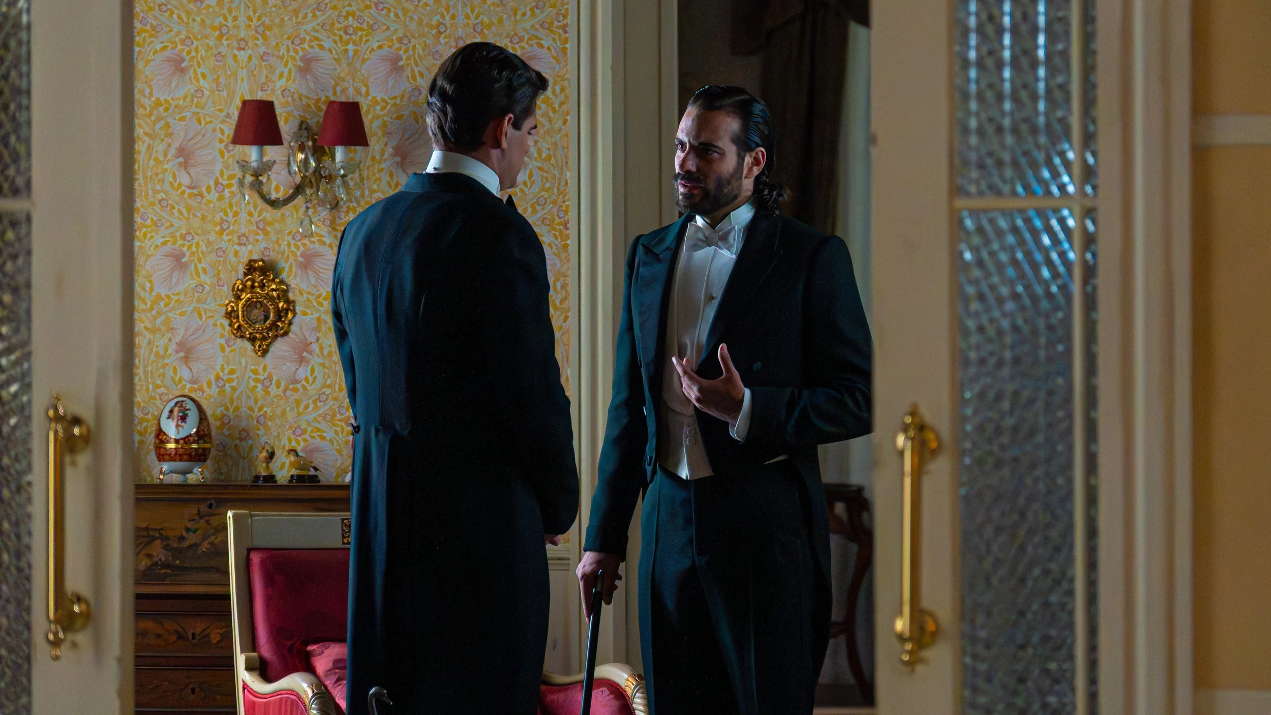 Martina cuenta a Adriano (@ibrahimalshamij) que Jacobo le ha propuesto una soluci&oacute;n para arreglar el entuerto en el que se halla: que se case con &eacute;l.&nbsp;

📅 Lun. - Vie. 18:35h
📺&nbsp;@lapromesa_tve @la1_tve&nbsp;y&nbsp;@rtveplay

#B