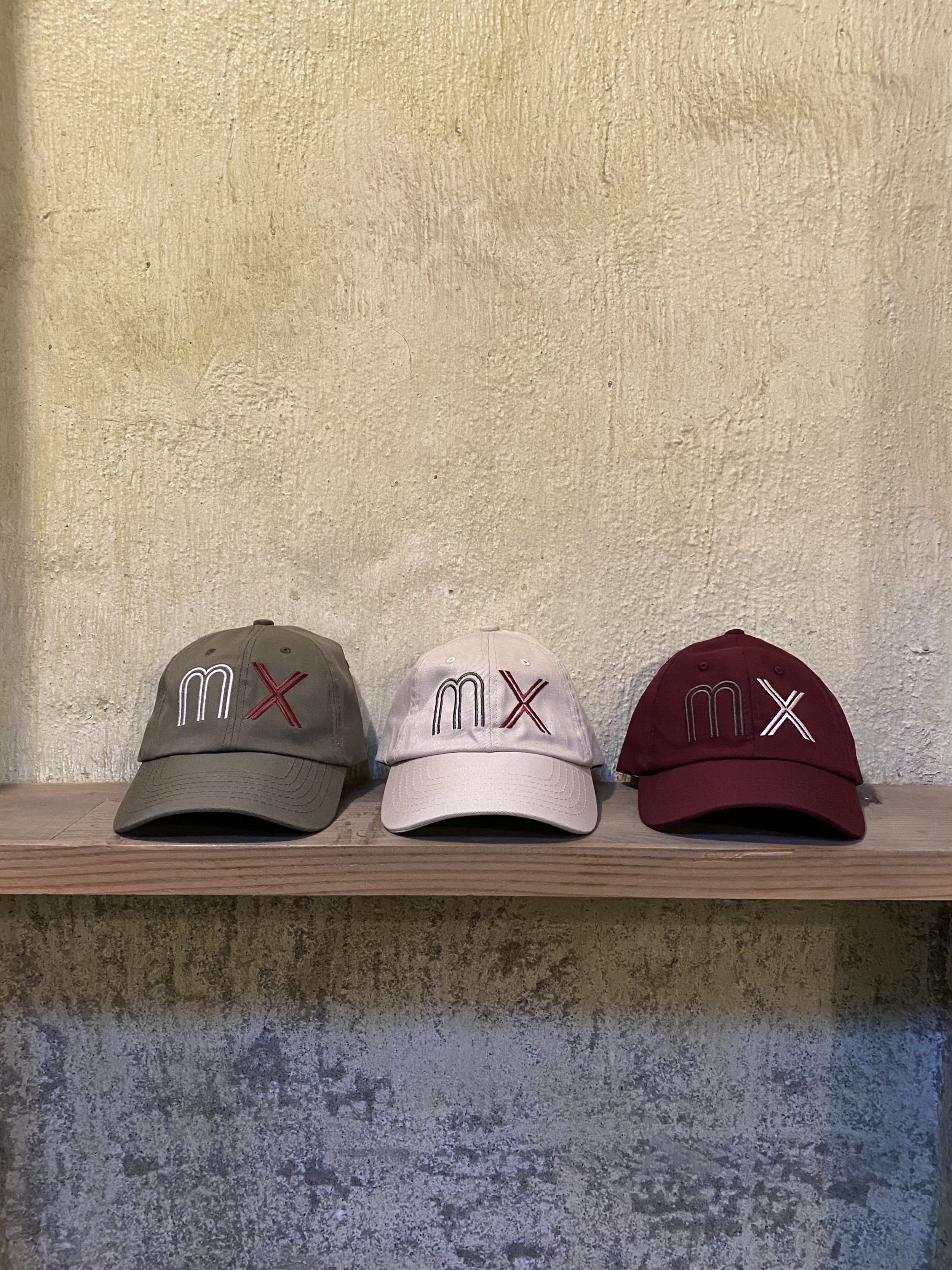 Gorra MX baseballera para llevar a México a todas partes. Perfecto regalo, souvenir o pieza para coleccionar.
