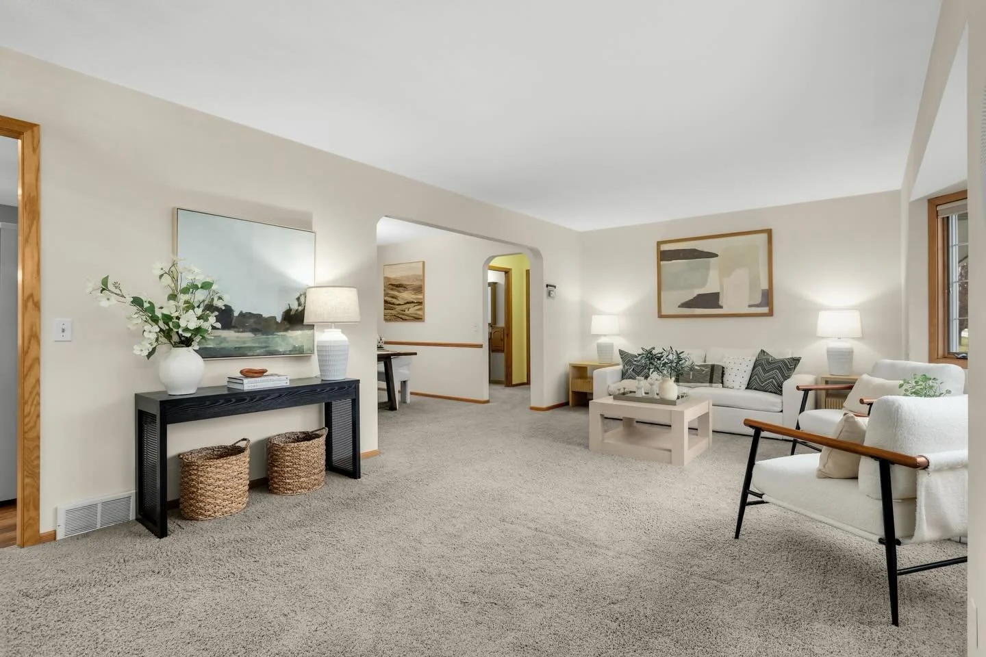 More snapshots of the beautiful new listing in Bloomington! #newlisting #bloomington #wendywoodburyhomes