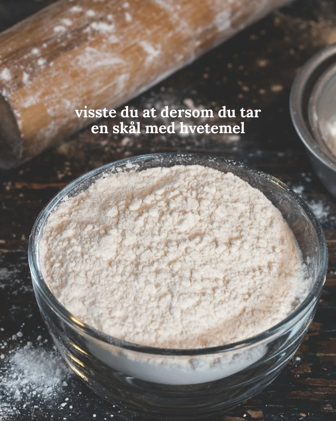 Mitt aller beste julehack! Si farvel til h&oslash;ye skuldre og prestasjonspress, si &laquo;hei, der var du!&raquo; og plukk opp den boken! Tenker @forfatterforeningen og @syntetisk_ape er glade for &aring; se at Tid til ti-bevegelsen sprer seg som e