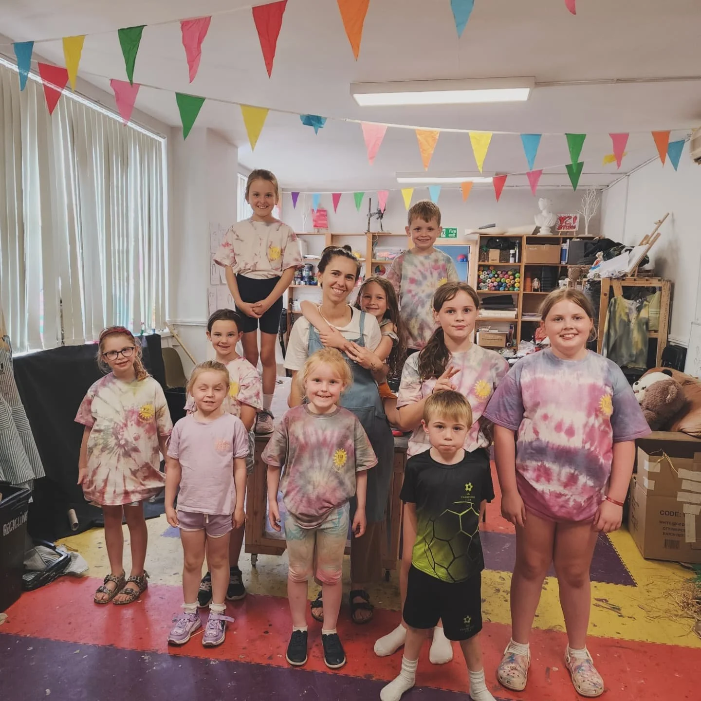 Well done to all the little campers who had participated in our August Summer Art Camp!
Another successful fun filled camp. And may I just say how very proud I am of yet another little group of amazing little creatives!
In just 4 days, we had learn