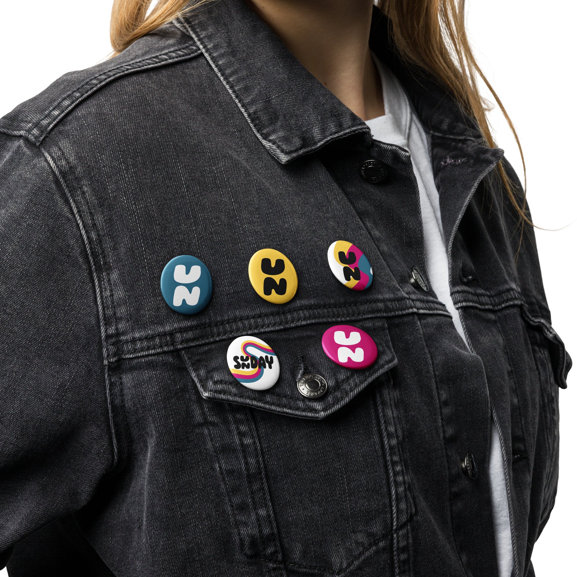 set-of-pin-buttons-white-1.25-front-676080300467e.jpg