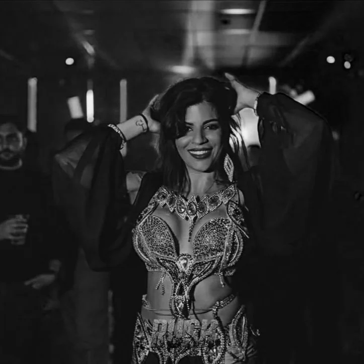 Belly+Dancer+Pic+Farrah+4.jpg