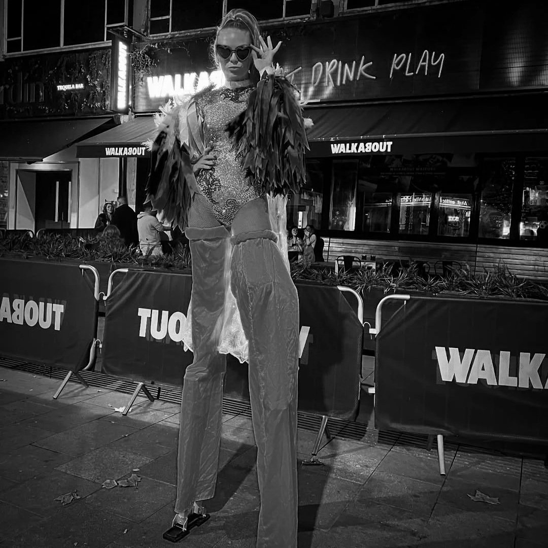 Stilt+Walkers+Pic+Taylor+6.jpg