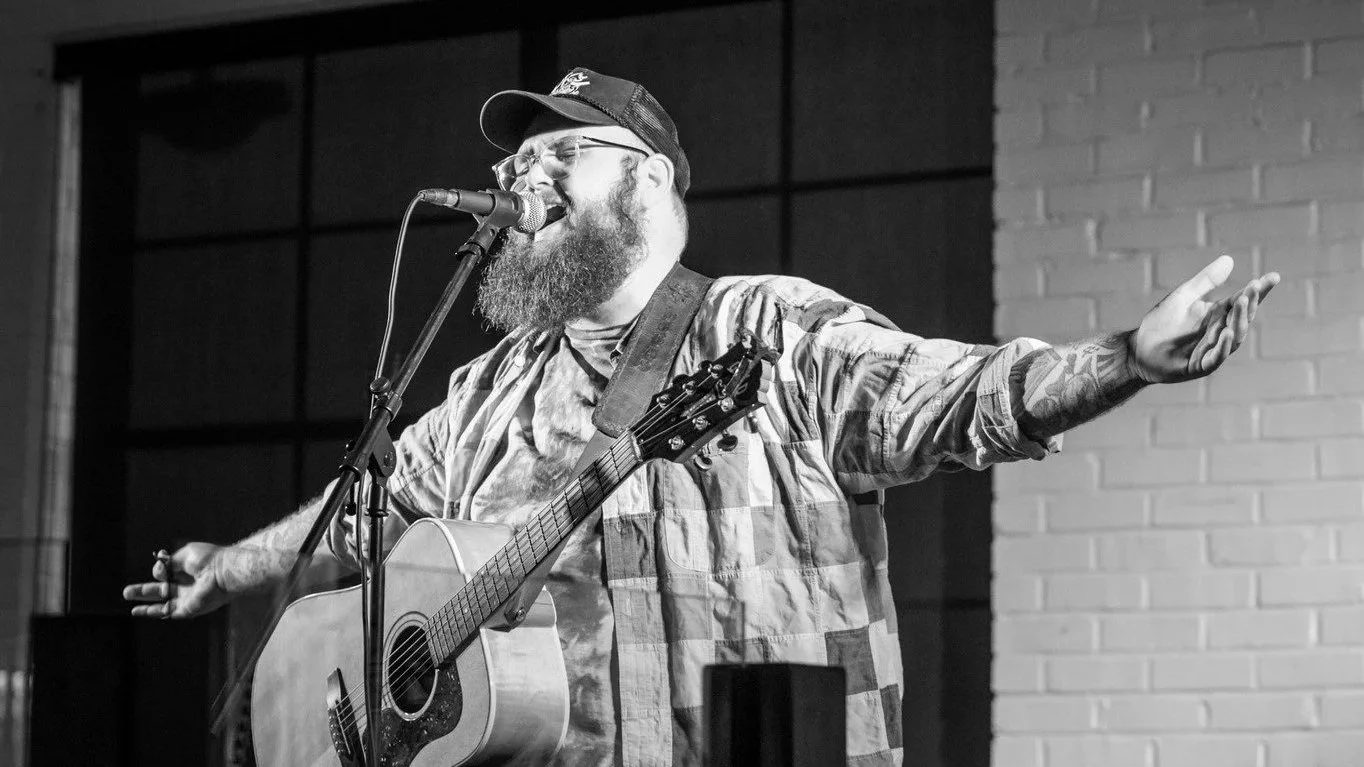  Lucas Wayne & the Cottonmouths // The Revenirs