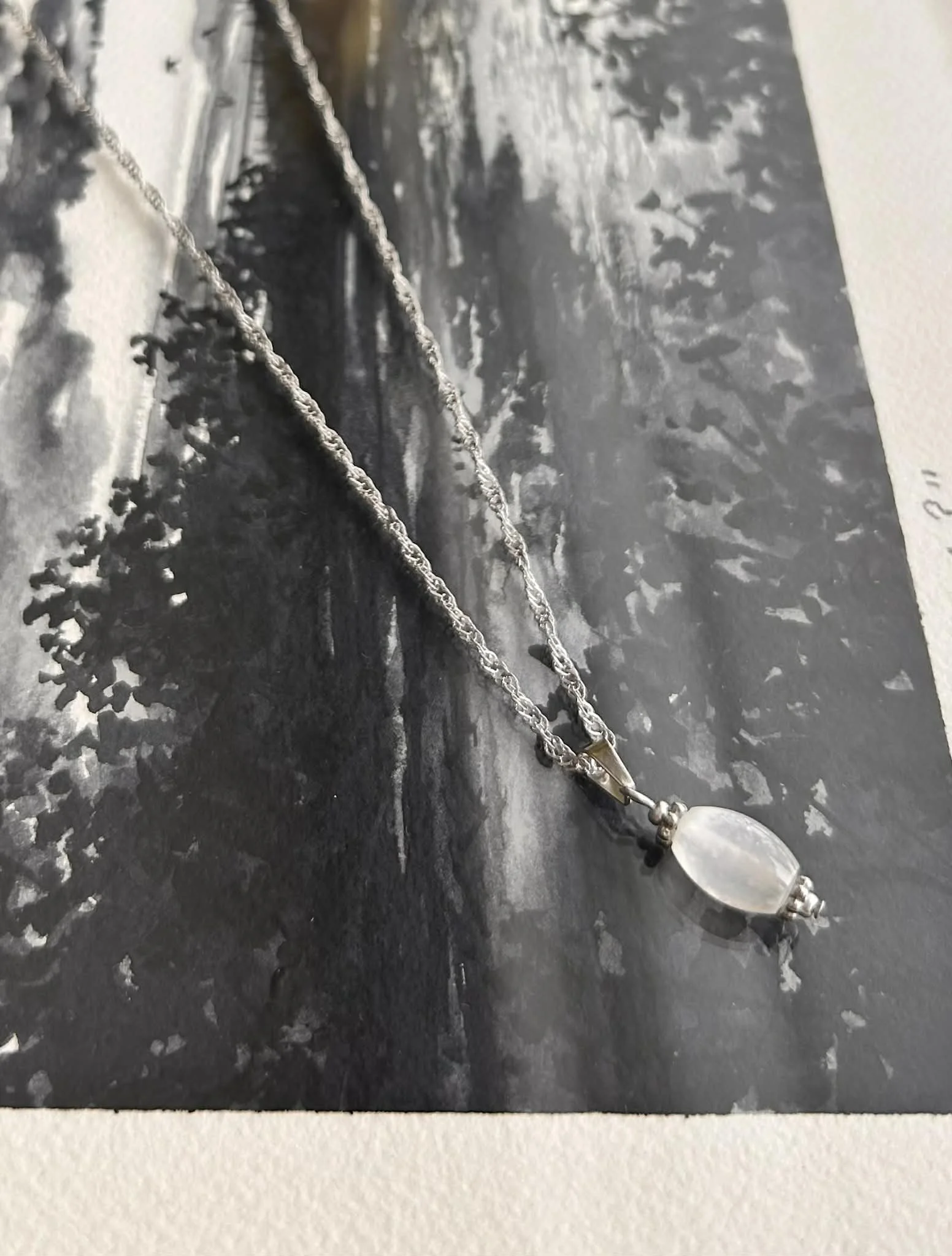 Collier pendentif ◦ Pierre de sélénite