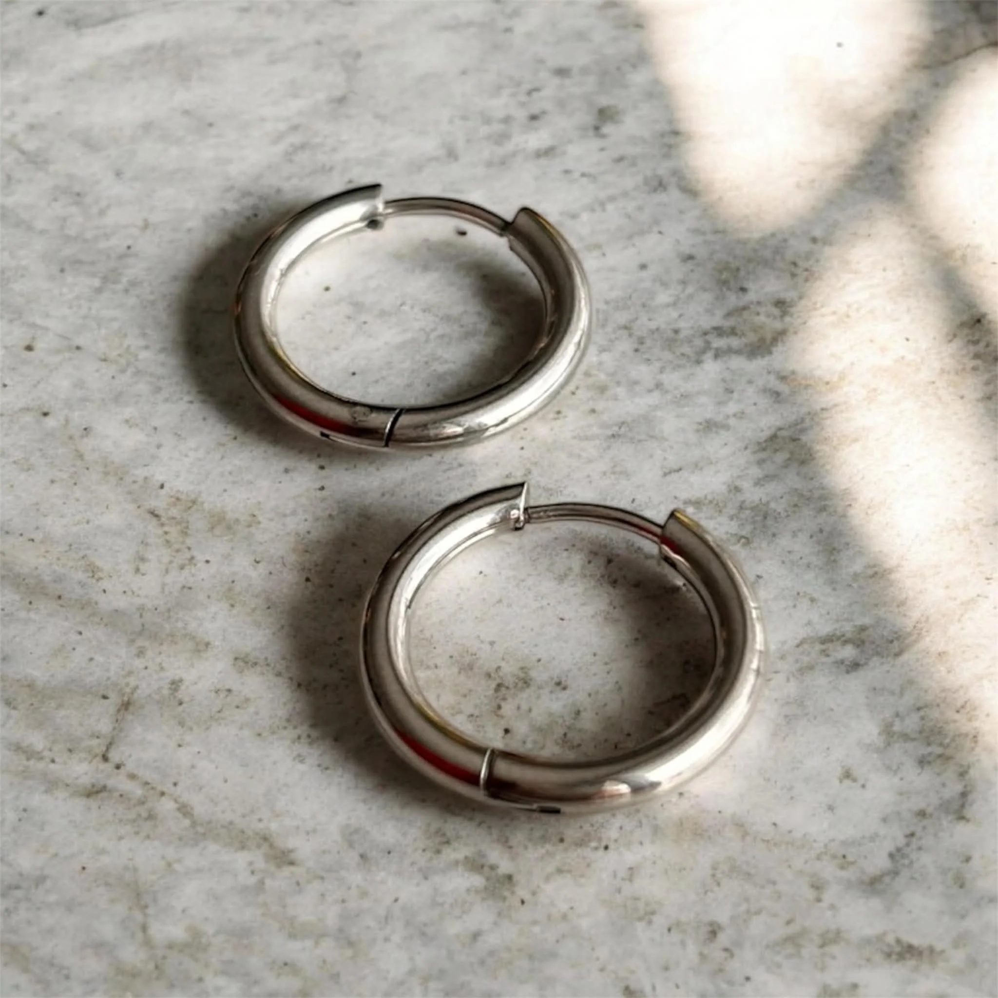 anneau huggie argent inox grand.jpg