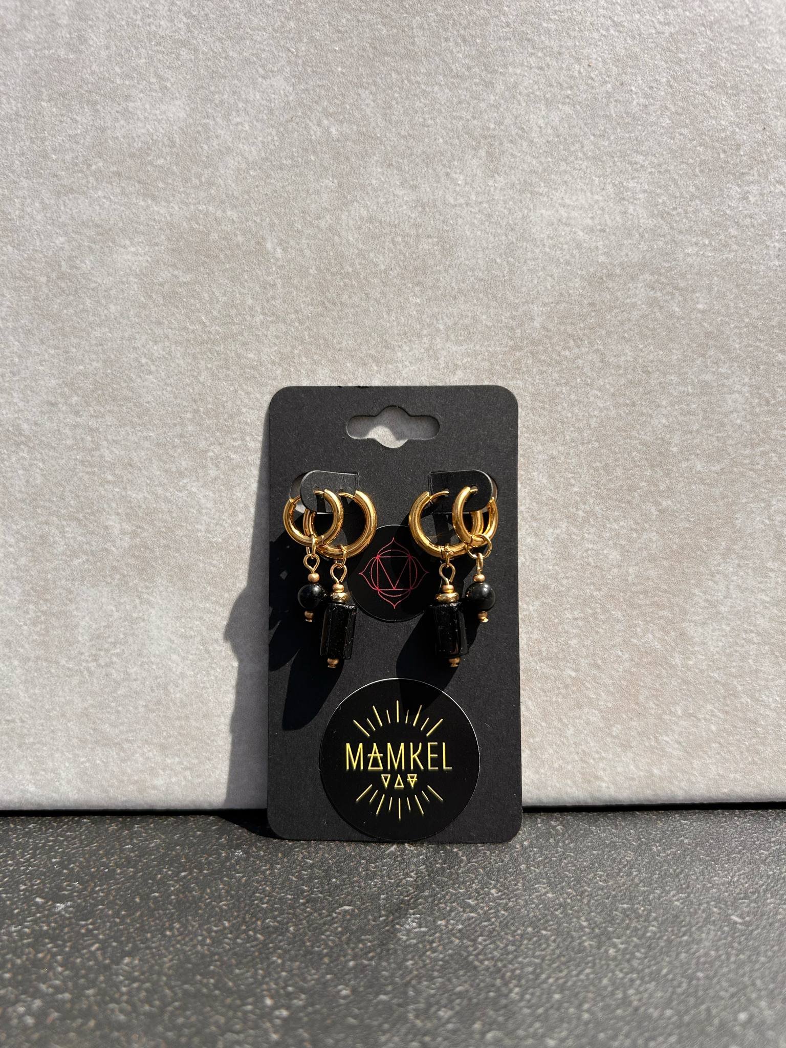 3 Or - ensemble C_Tourmaline noire_elev.jpg