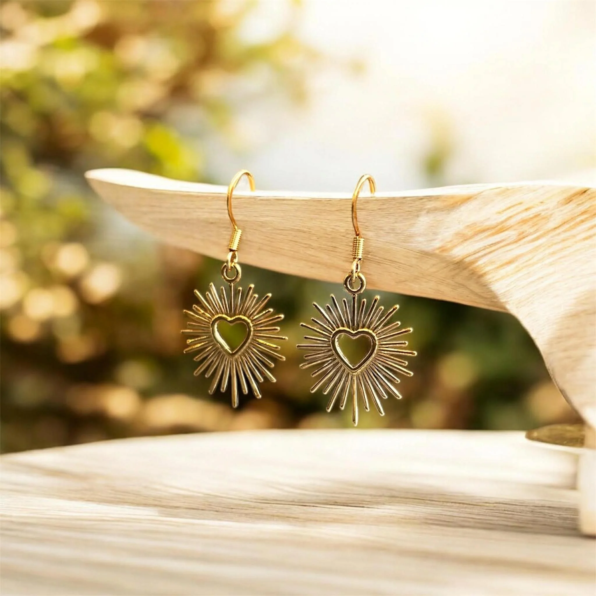 gold earrings heart 3.jpg