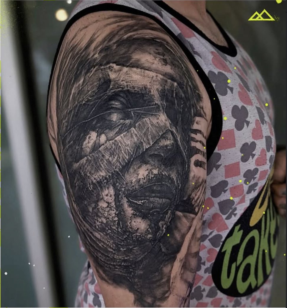 Alli Tuttle - Tattoo Artist