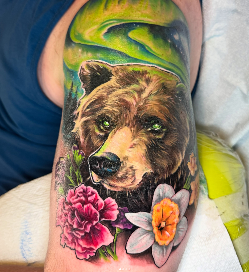 D J Auld - Tattoo Artist