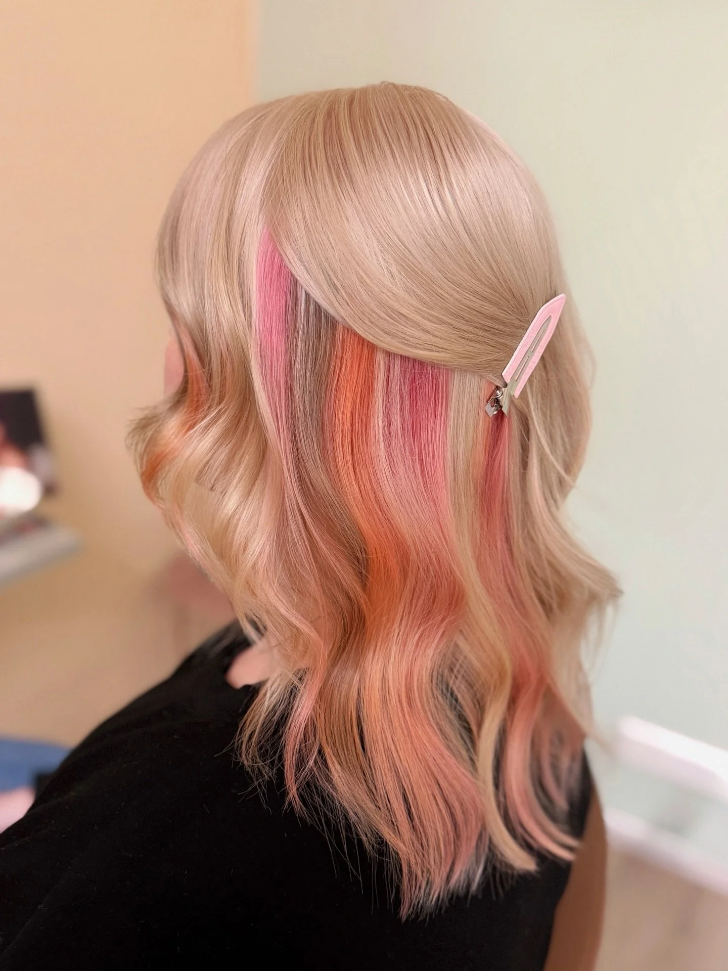 Uusivuosi &mdash; uusi tukka👏🏼

@vividivilma 

#calicohair #pastelhaircolor #erikoisv&auml;rj&auml;yslappeenranta #kampaamolappeenranta