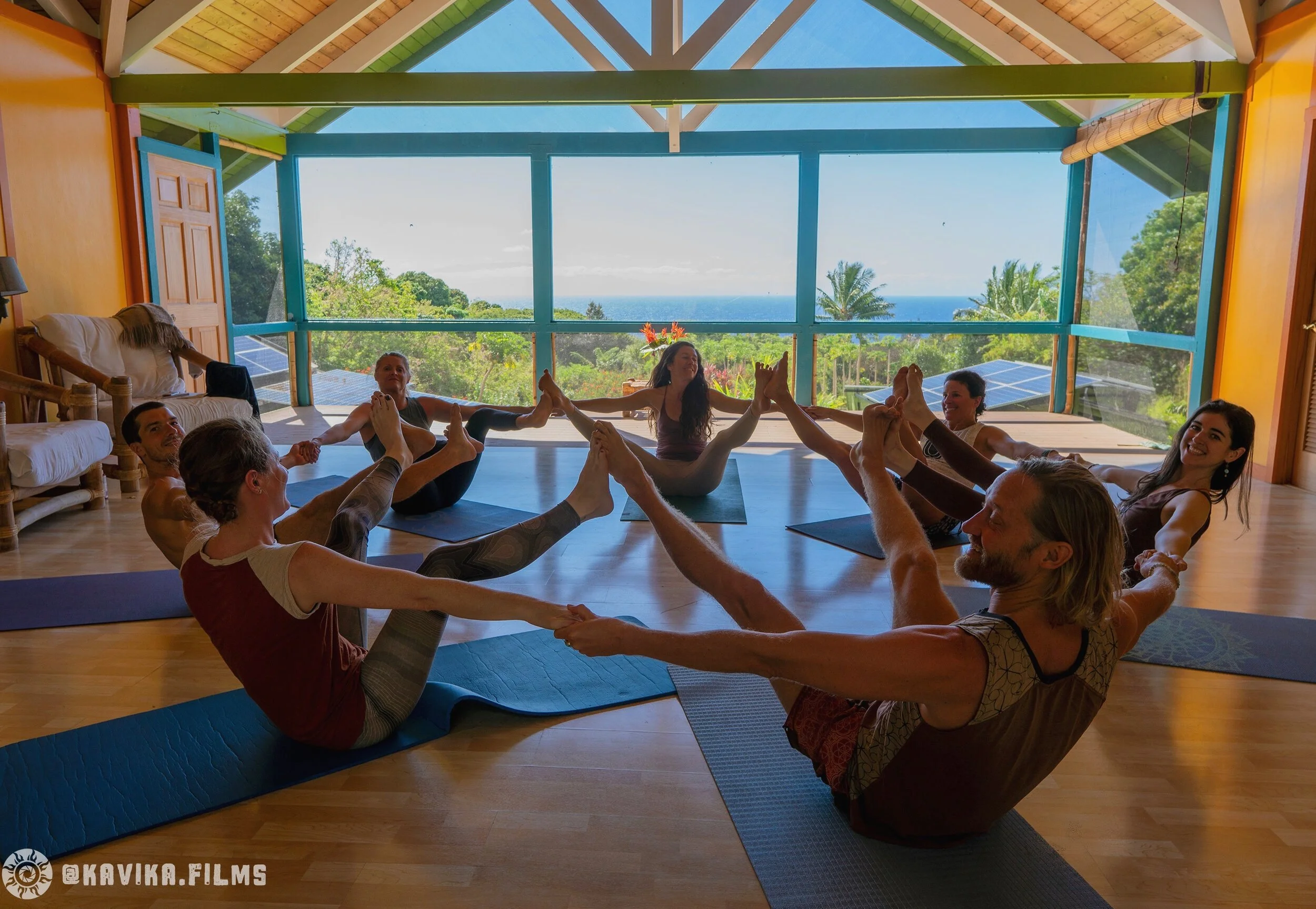 200hr Divinitree Yoga Teacher Training in Maui