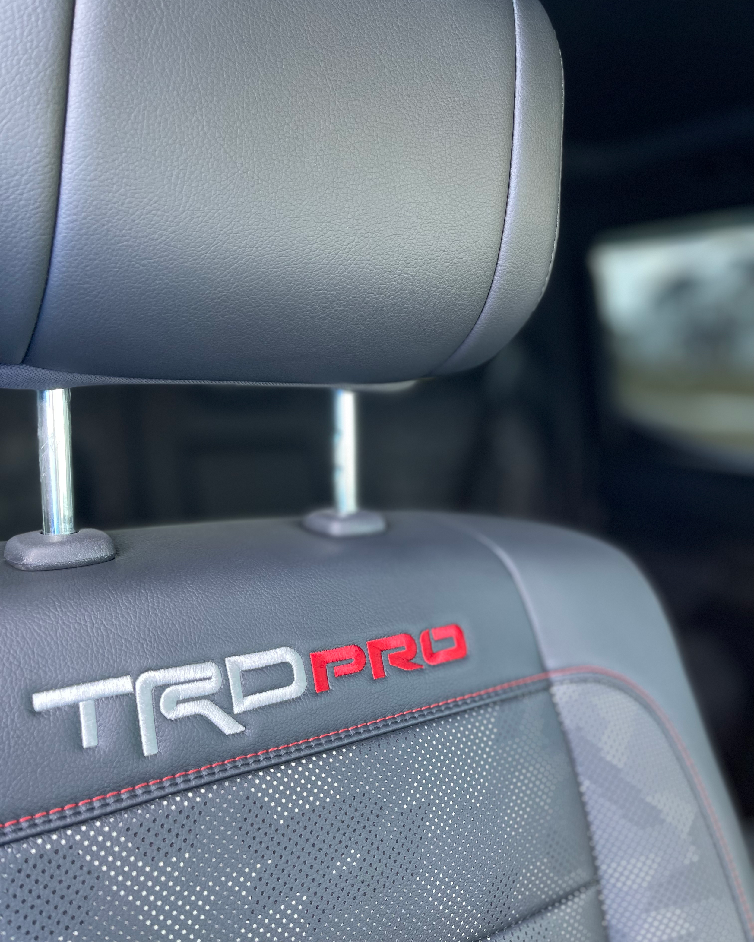 Toyota-Tundra-TRD-Pro-Interior-Detail-Seats.png