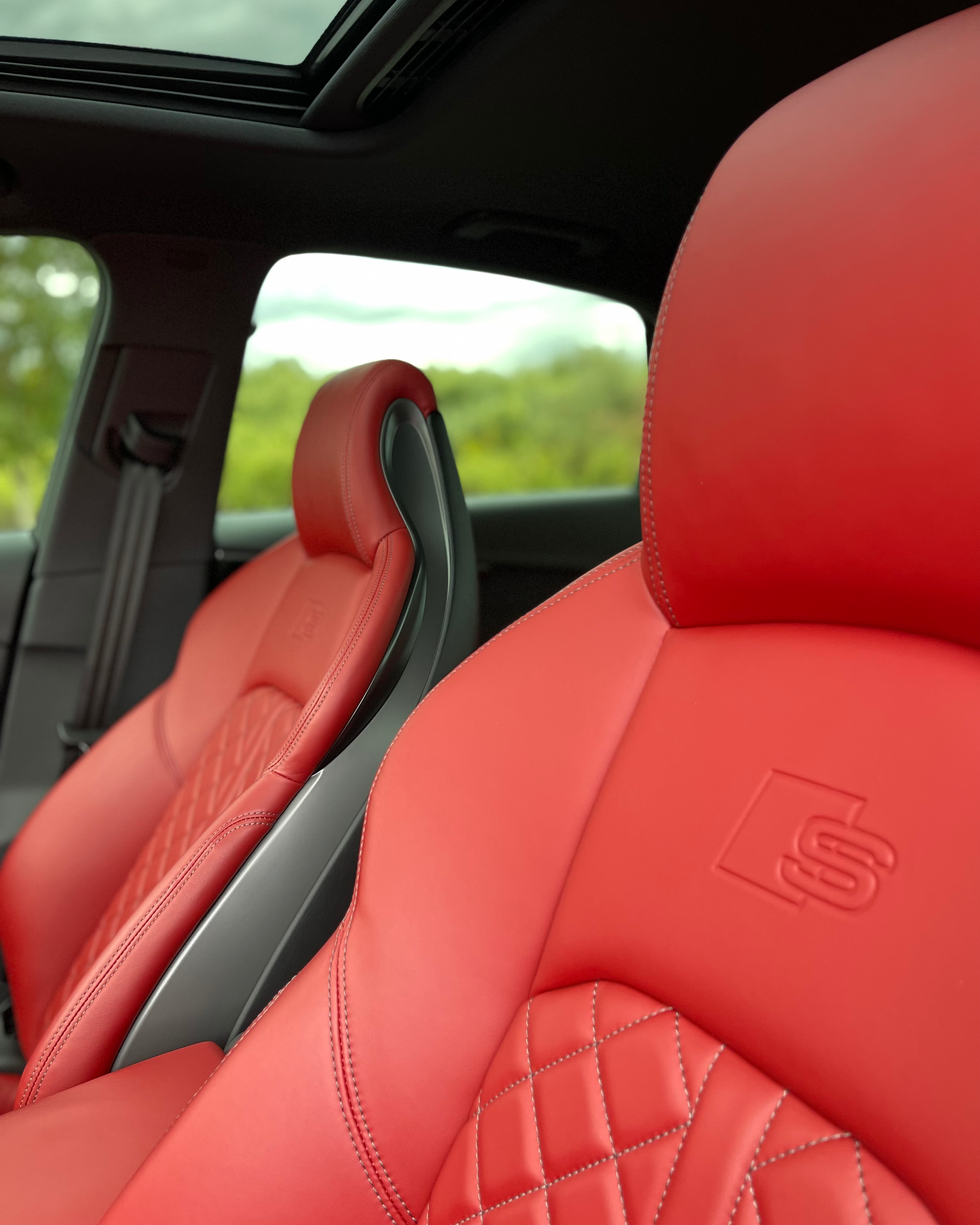 Audi-S4-Interior-Detail-Seats.png