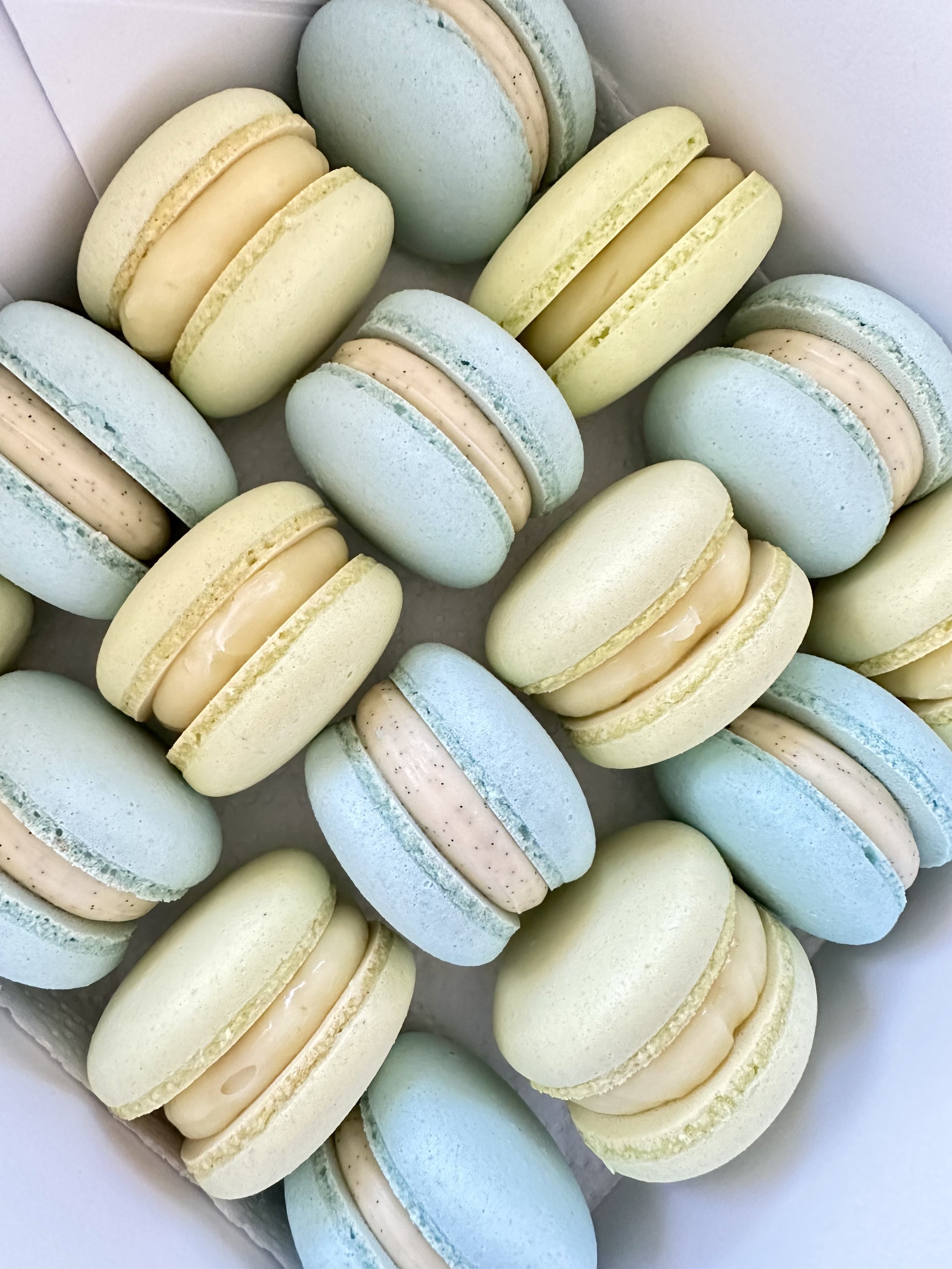 Vanilla bean and lemon strawberry macarons