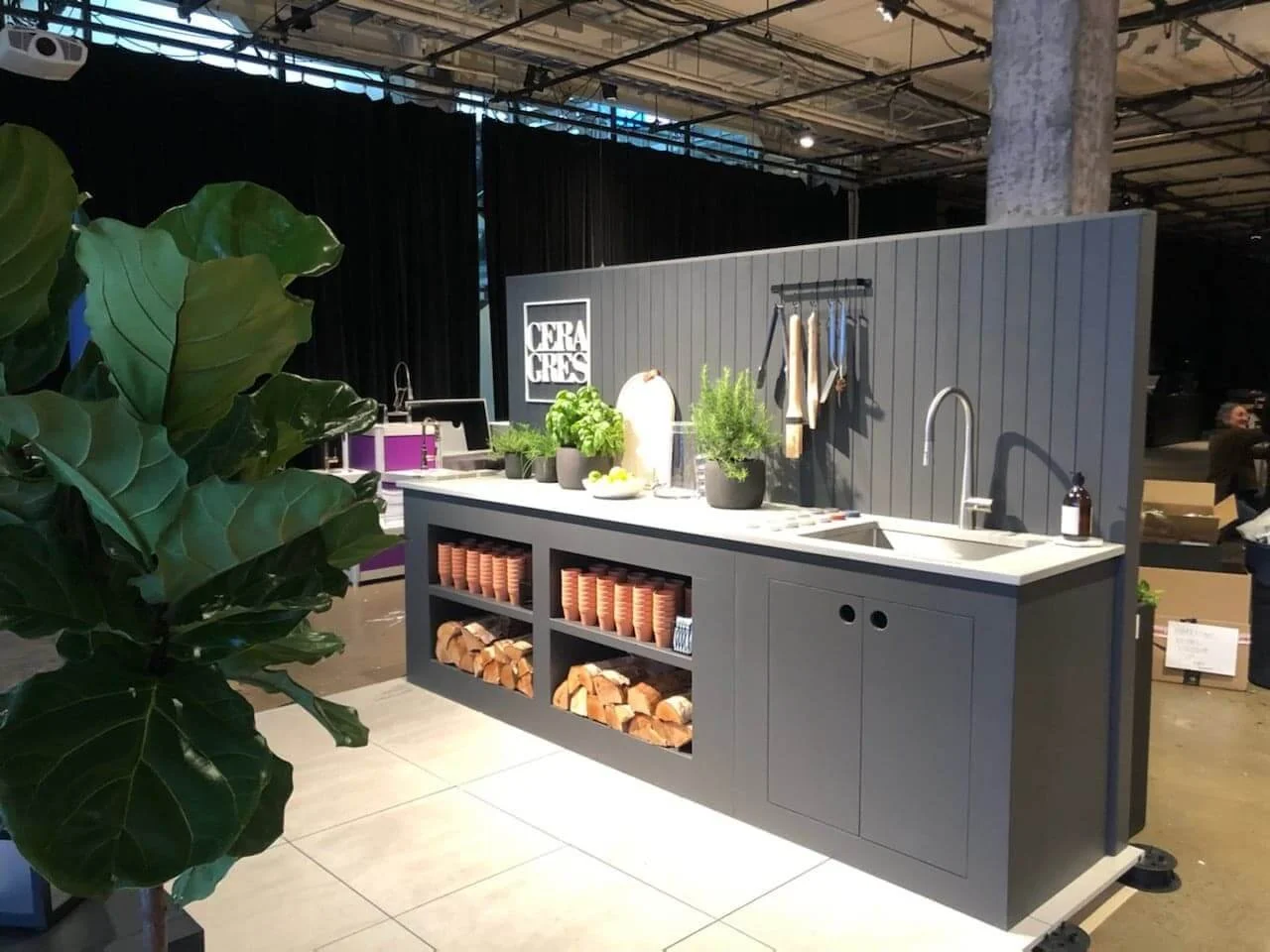 kiosque evenmentiel salon amenagement commercial.jpg