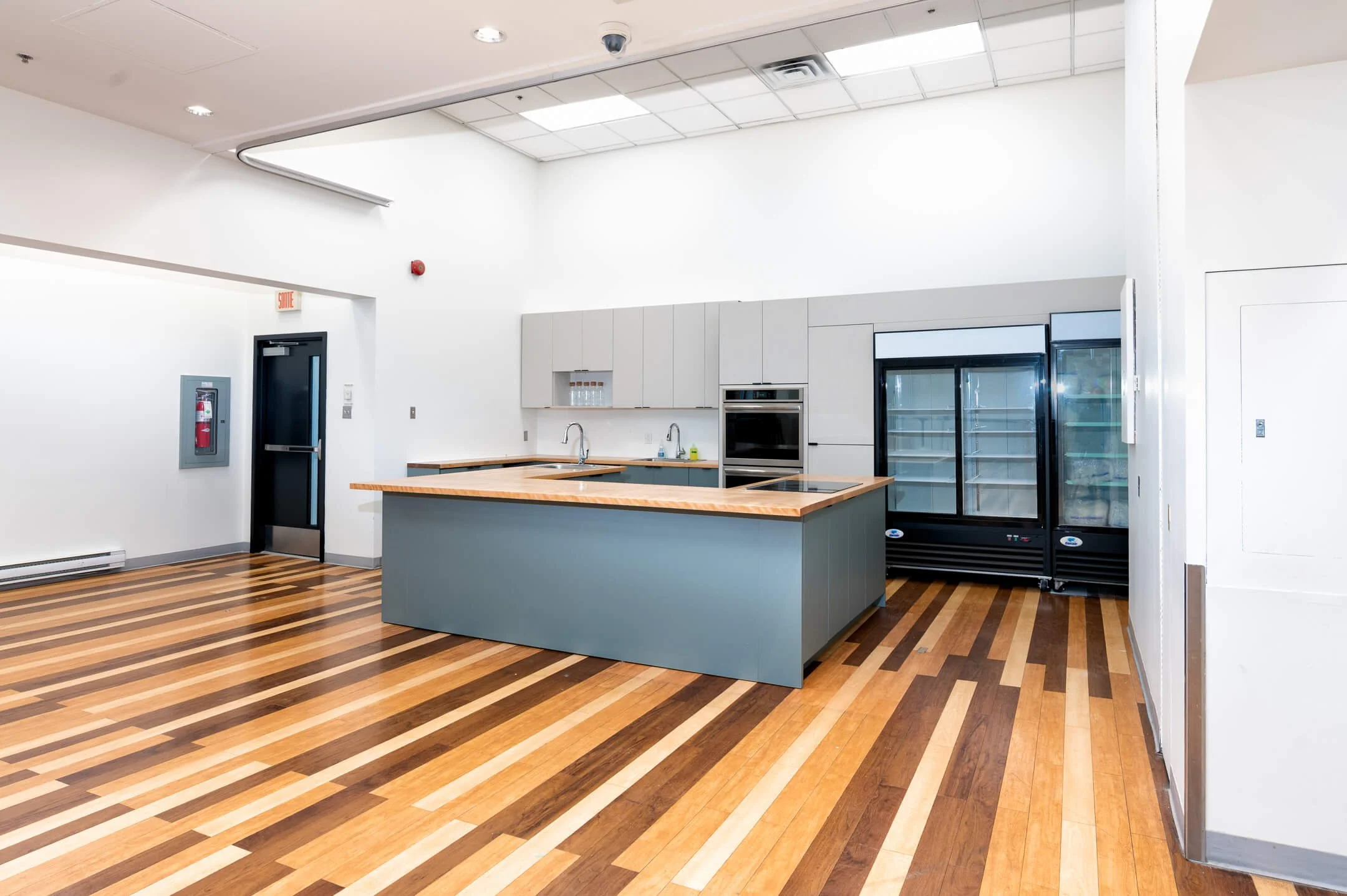 cuisine marche jean talon montreal amenagement interieur (6).jpg