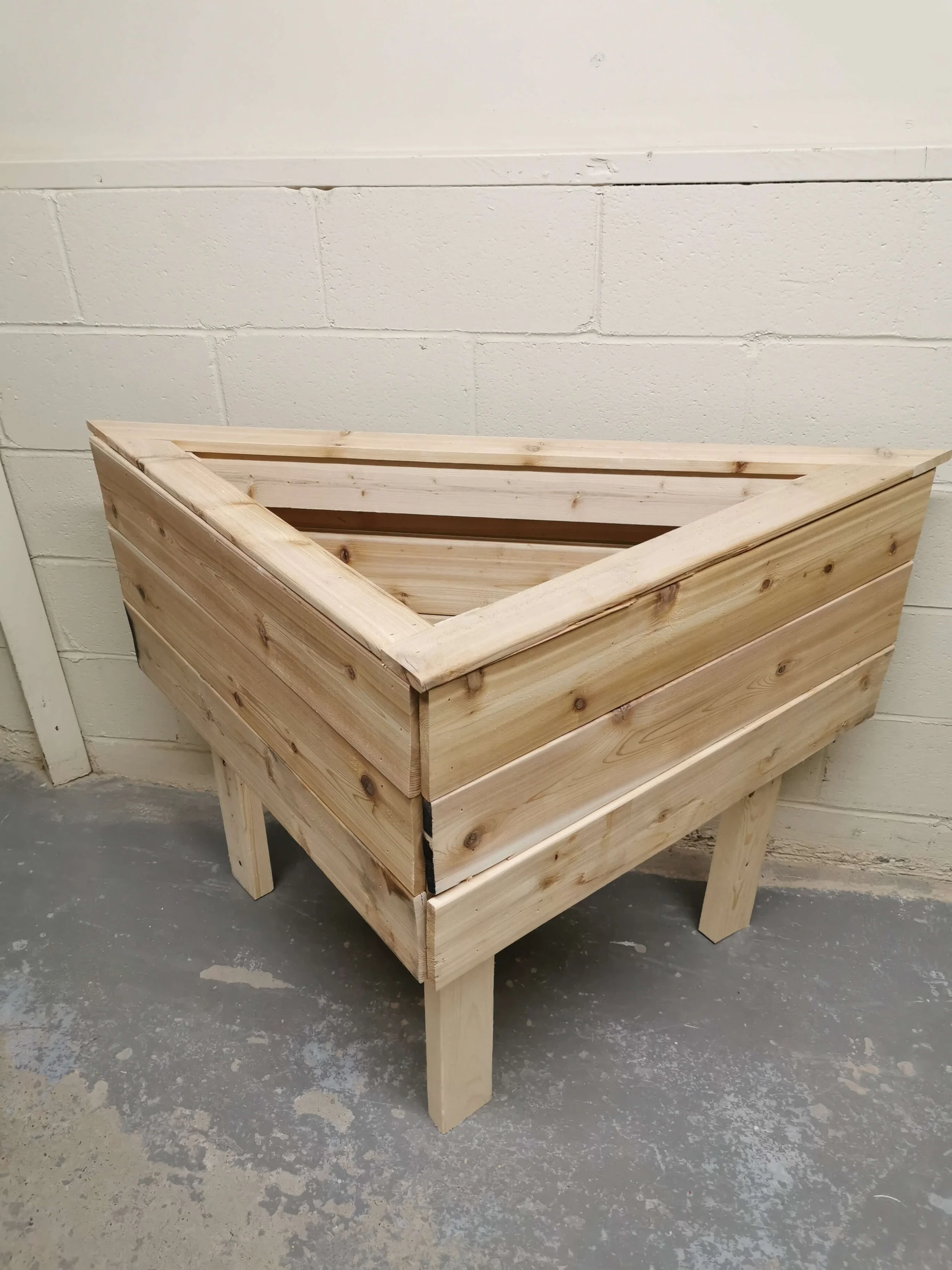 amenagement exterieur en bois sur mesure residentiel commercial (28).jpg